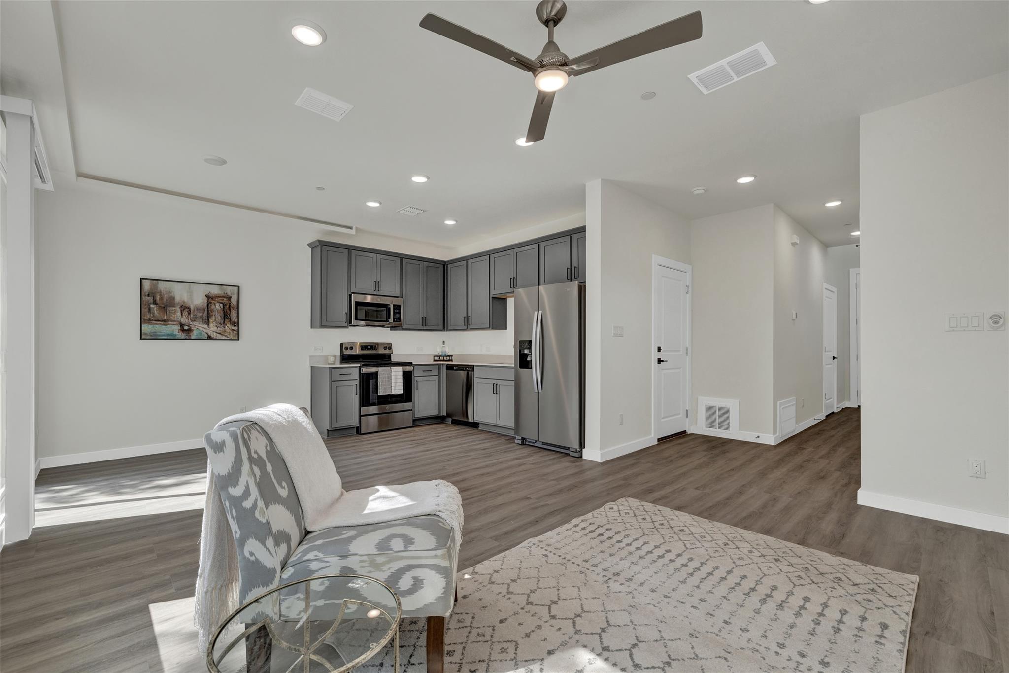 104 Creekside Trl # 504, Kyle, TX 78640