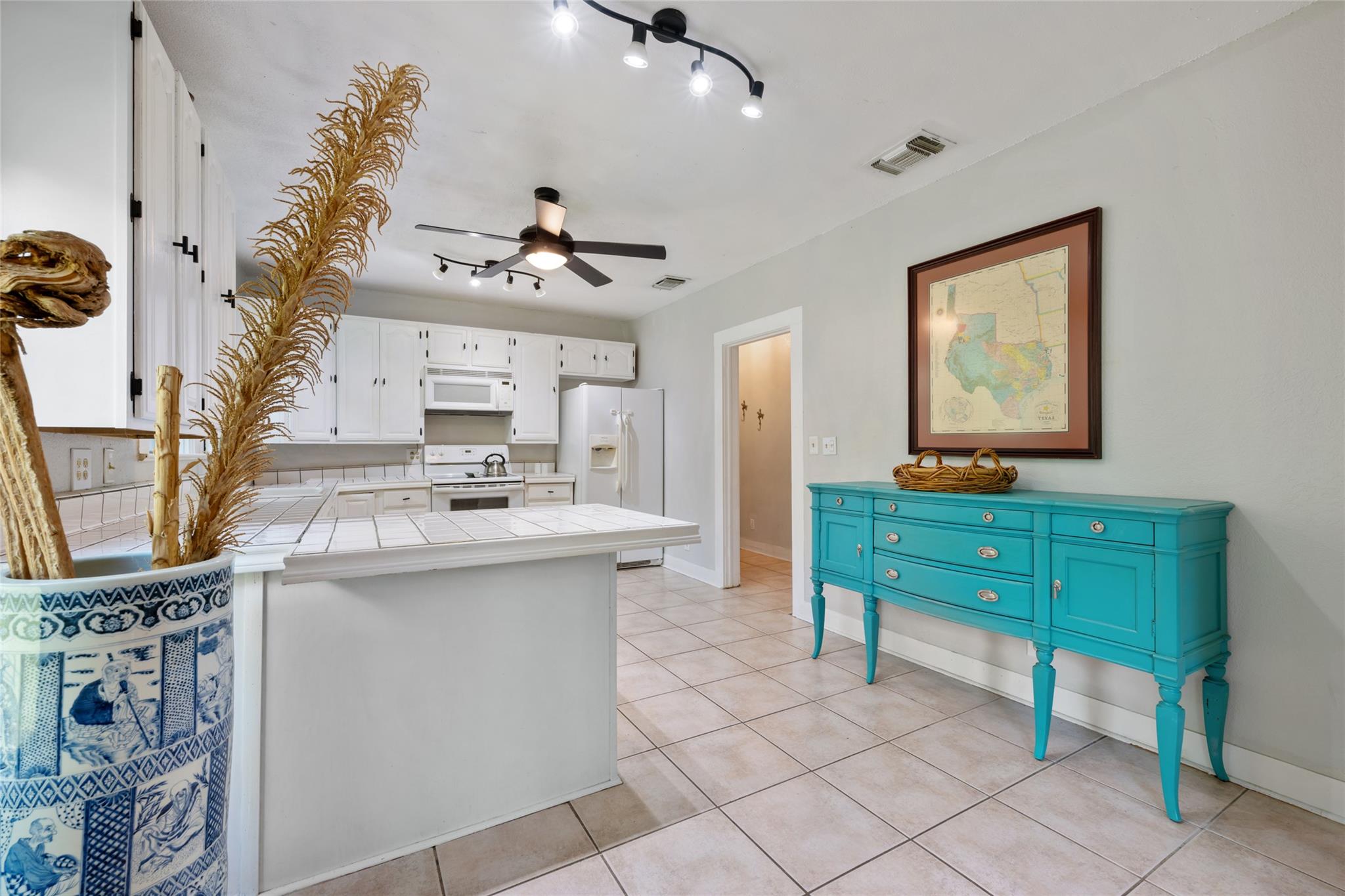 555 Hopewell Rd, Bertram, TX 78605