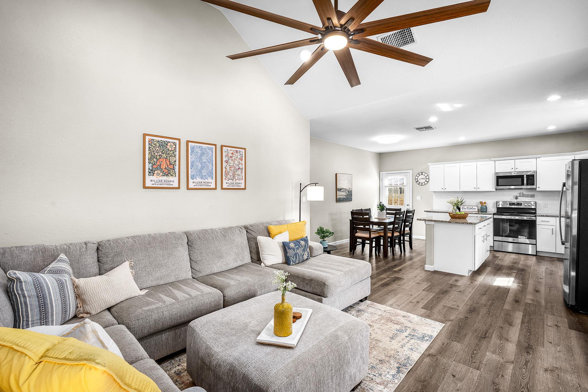 224 Spruce Ave, Luling, TX 78648