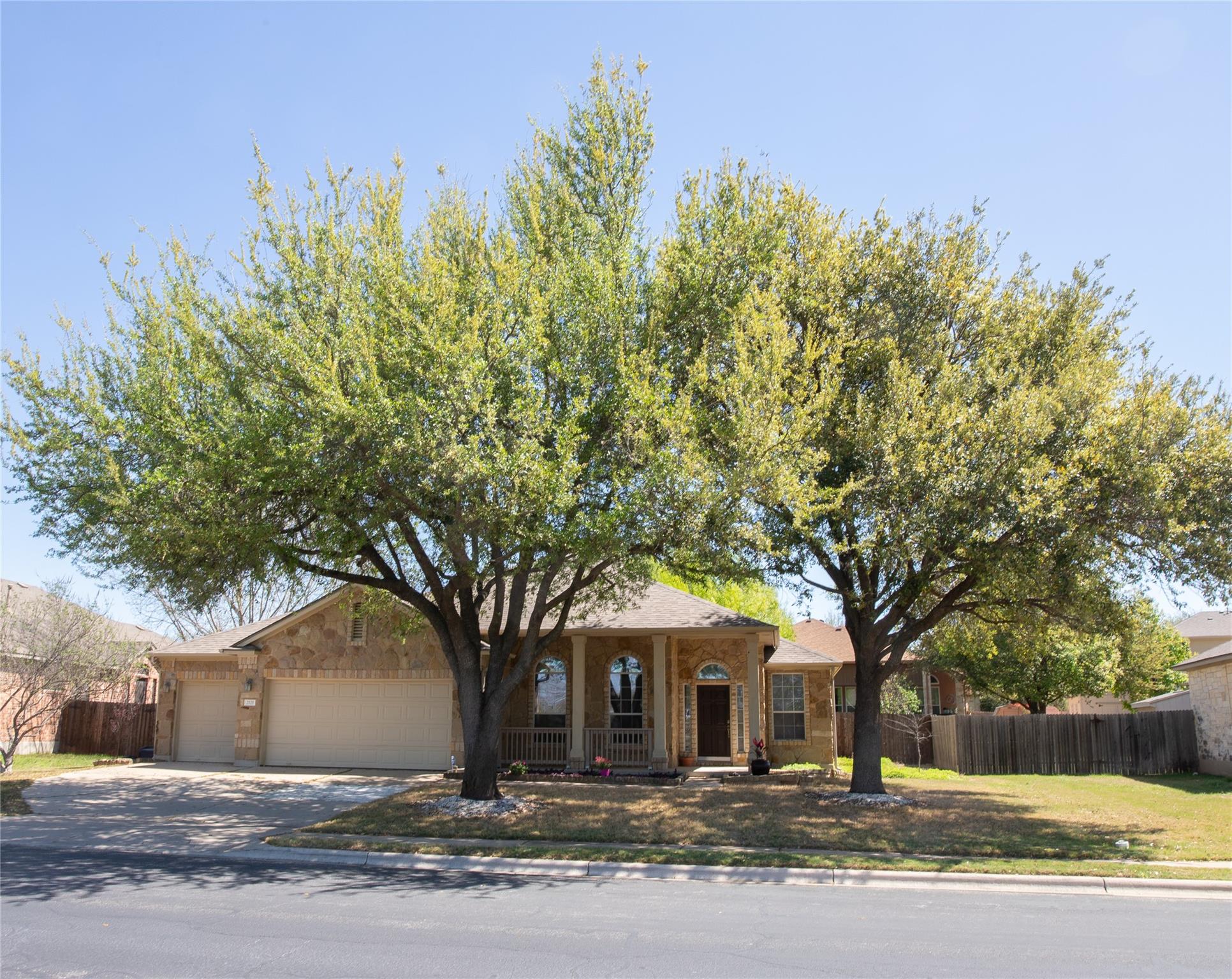2121 Settlers Park Loop, Round Rock, TX 78665