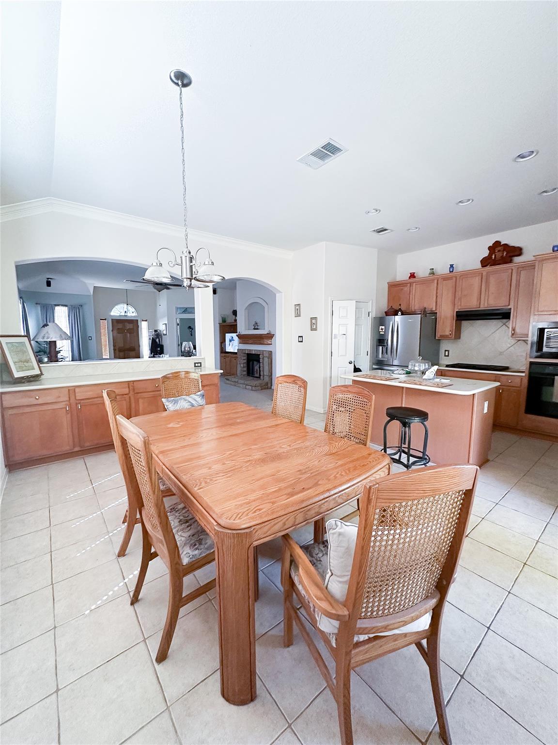 2121 Settlers Park Loop, Round Rock, TX 78665