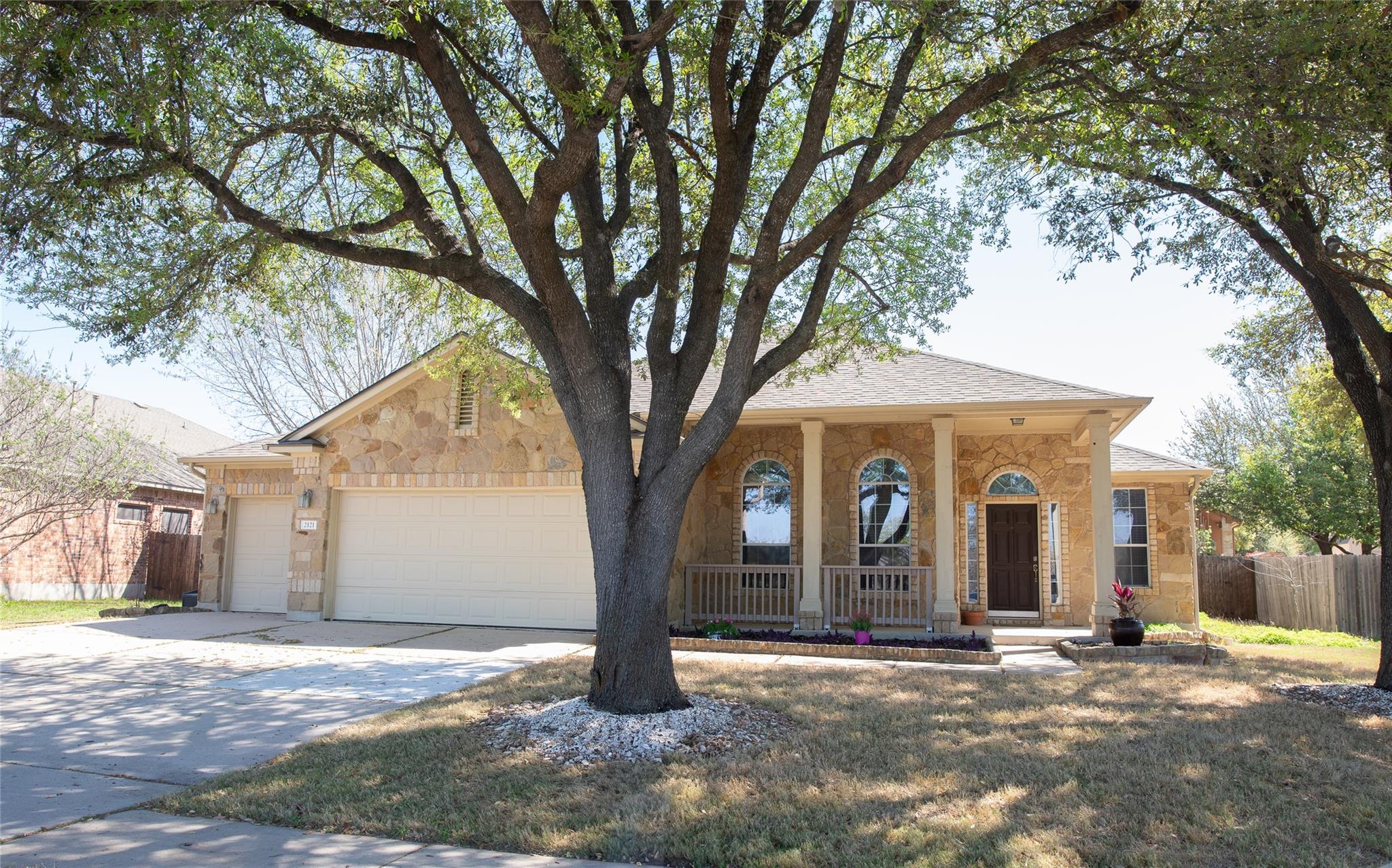 2121 Settlers Park Loop, Round Rock, TX 78665