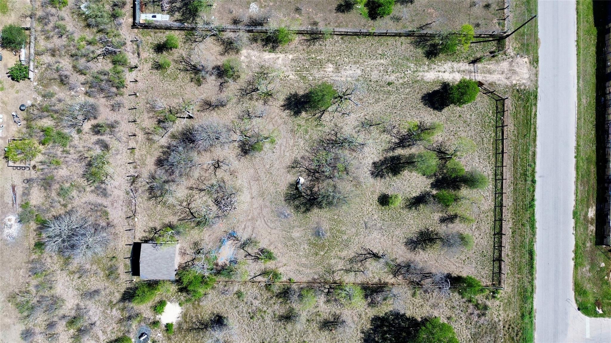 152 Cuernavaca Dr, Del Valle, TX 78617