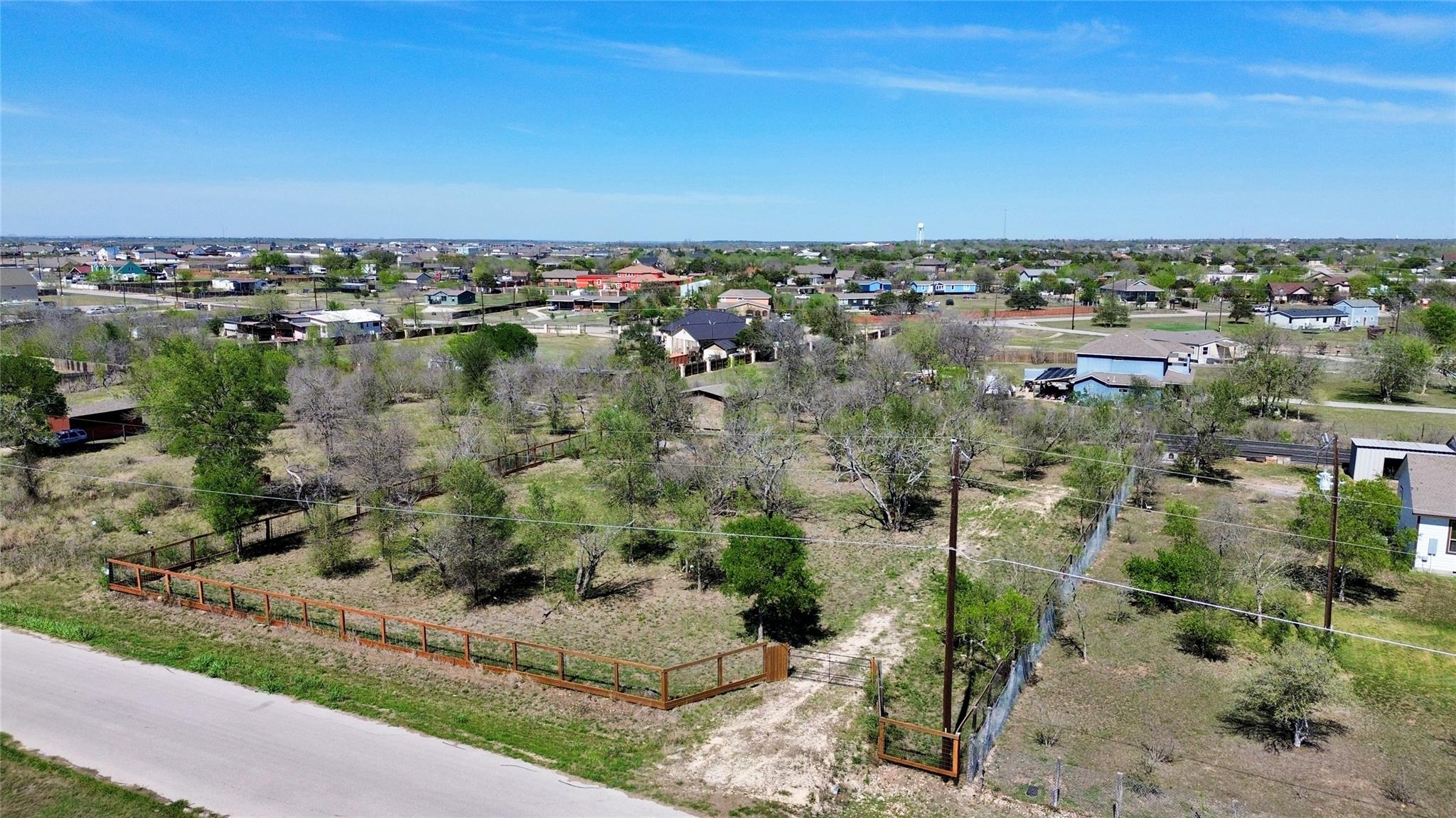 152 Cuernavaca Dr, Del Valle, TX 78617