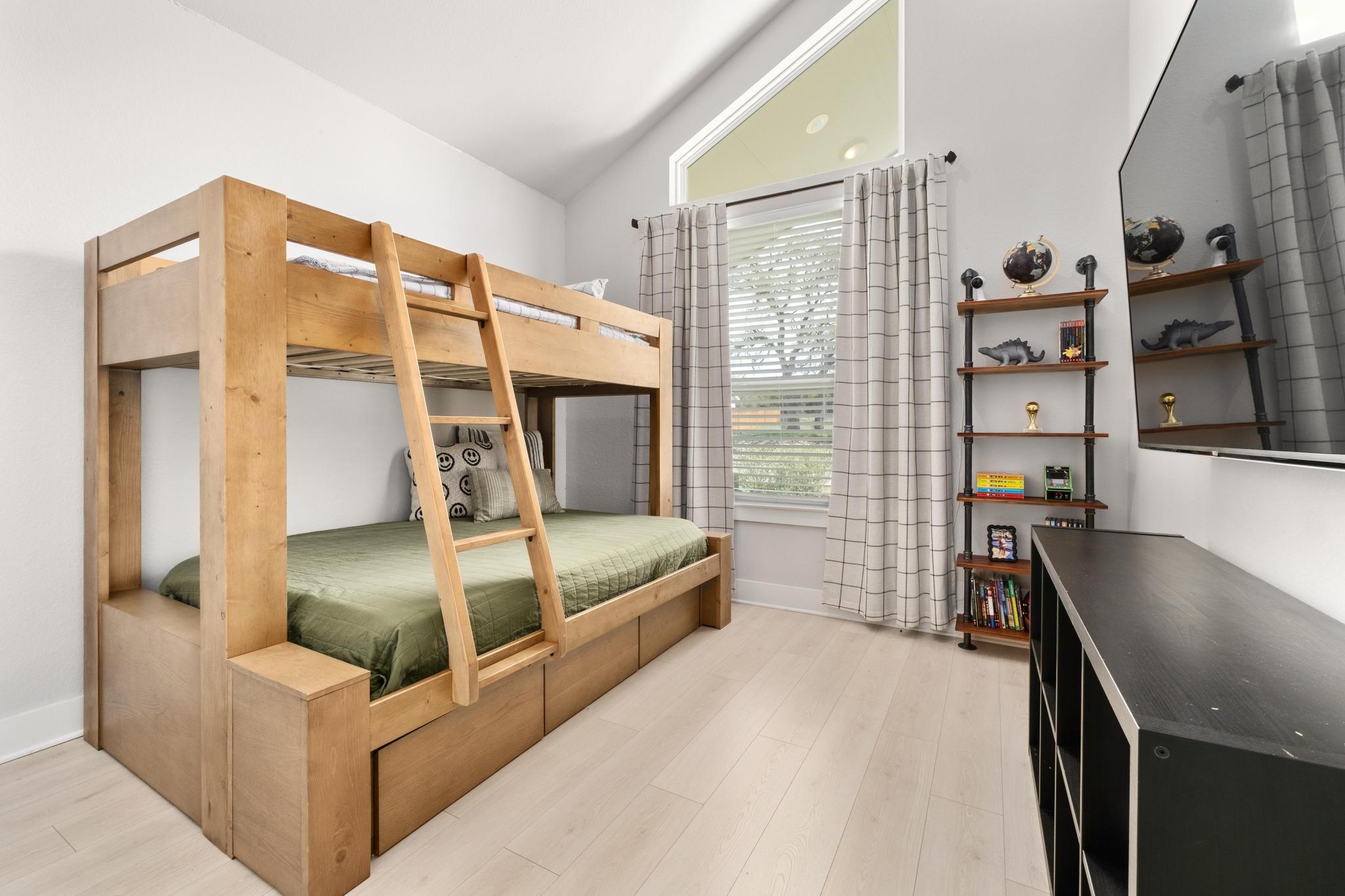 1055 Sage Thrasher Cir, Dripping Springs, TX 78620