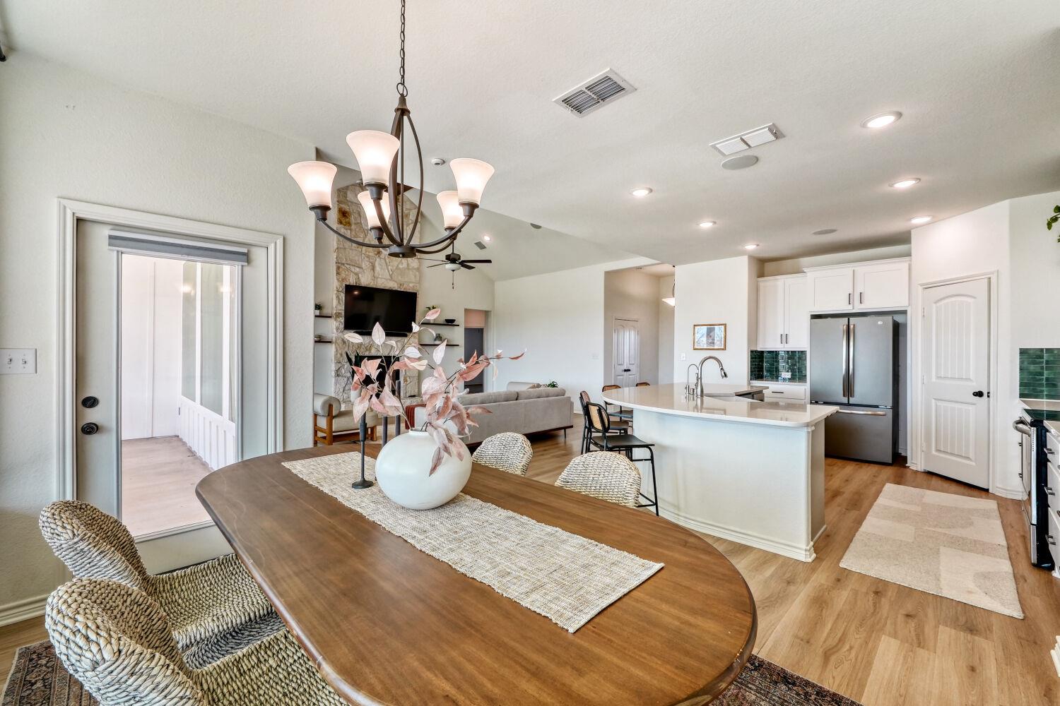 1642 Scull Rd, San Marcos, TX 78666