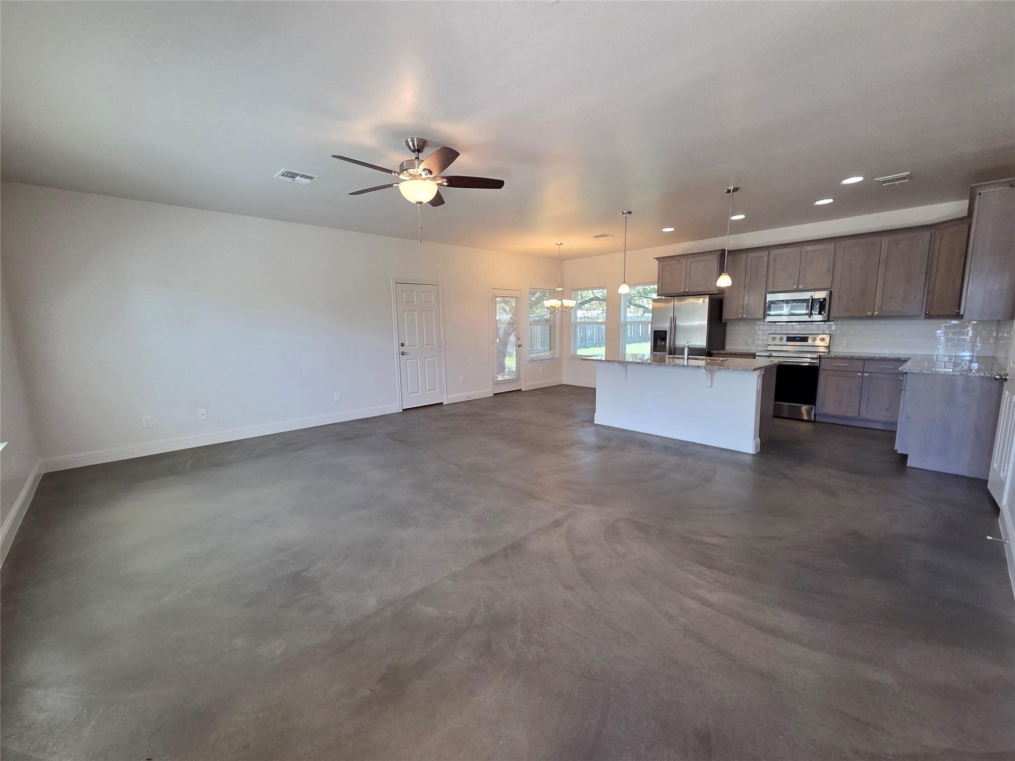 800 Woodview Dr, Georgetown, TX 78628