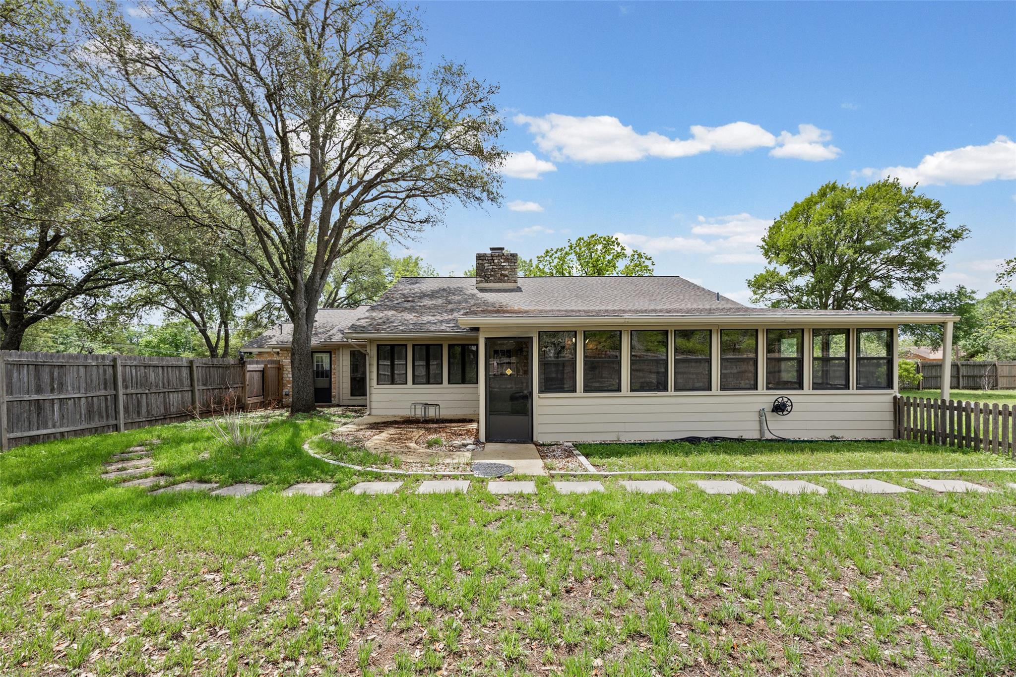 314 Willet Dr, Buda, TX 78610