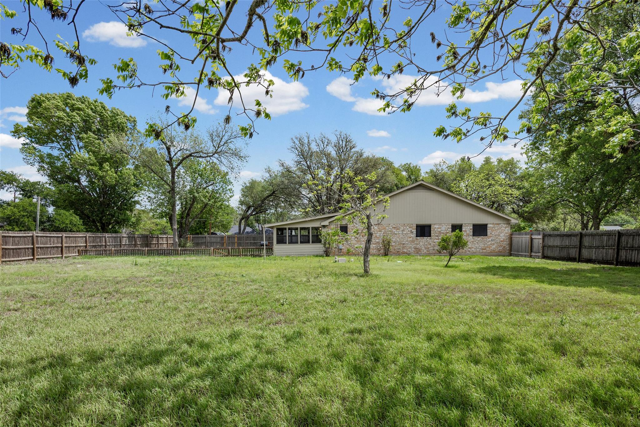 314 Willet Dr, Buda, TX 78610