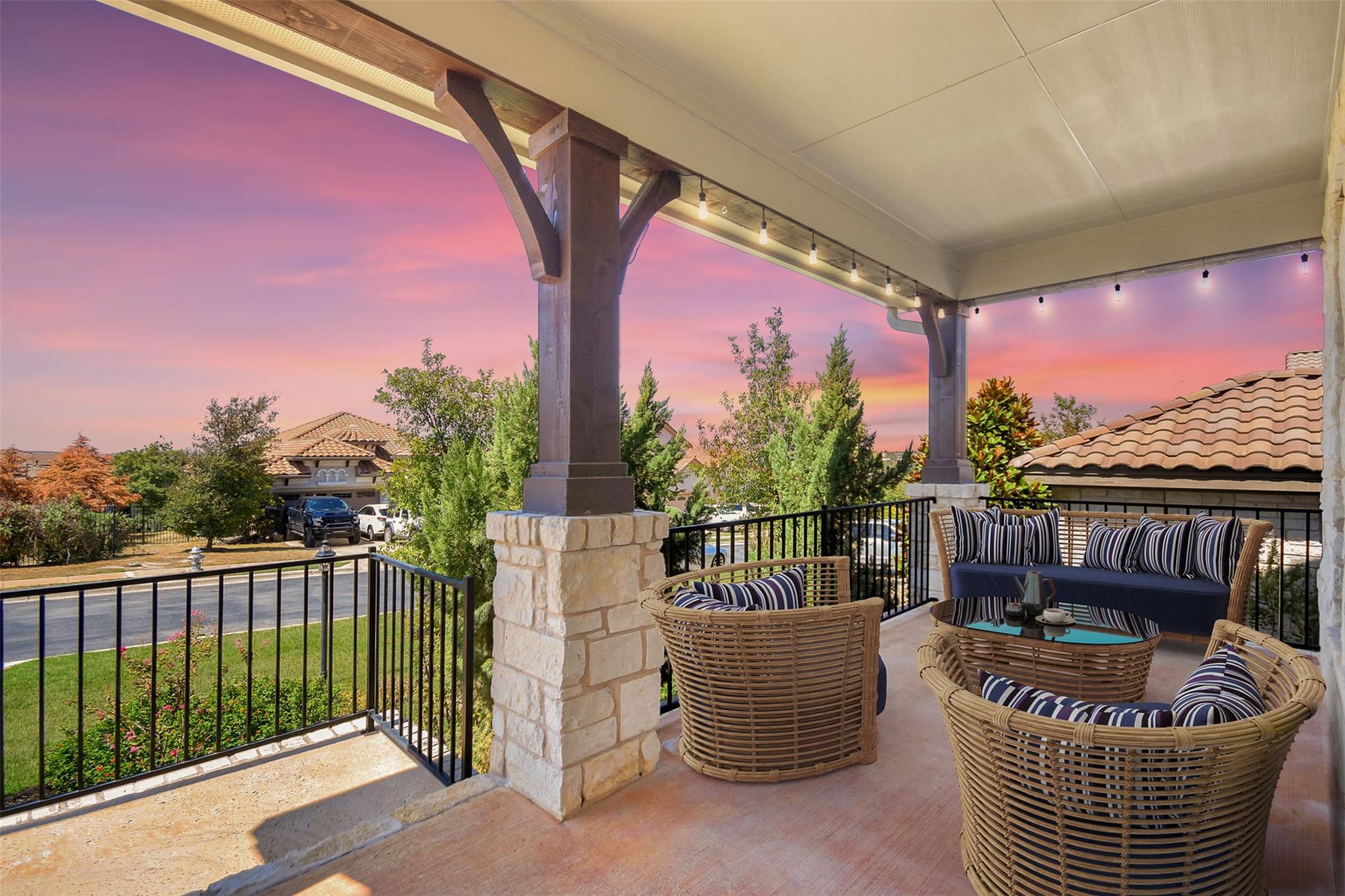 203 Antigua Way, Lakeway, TX 78738