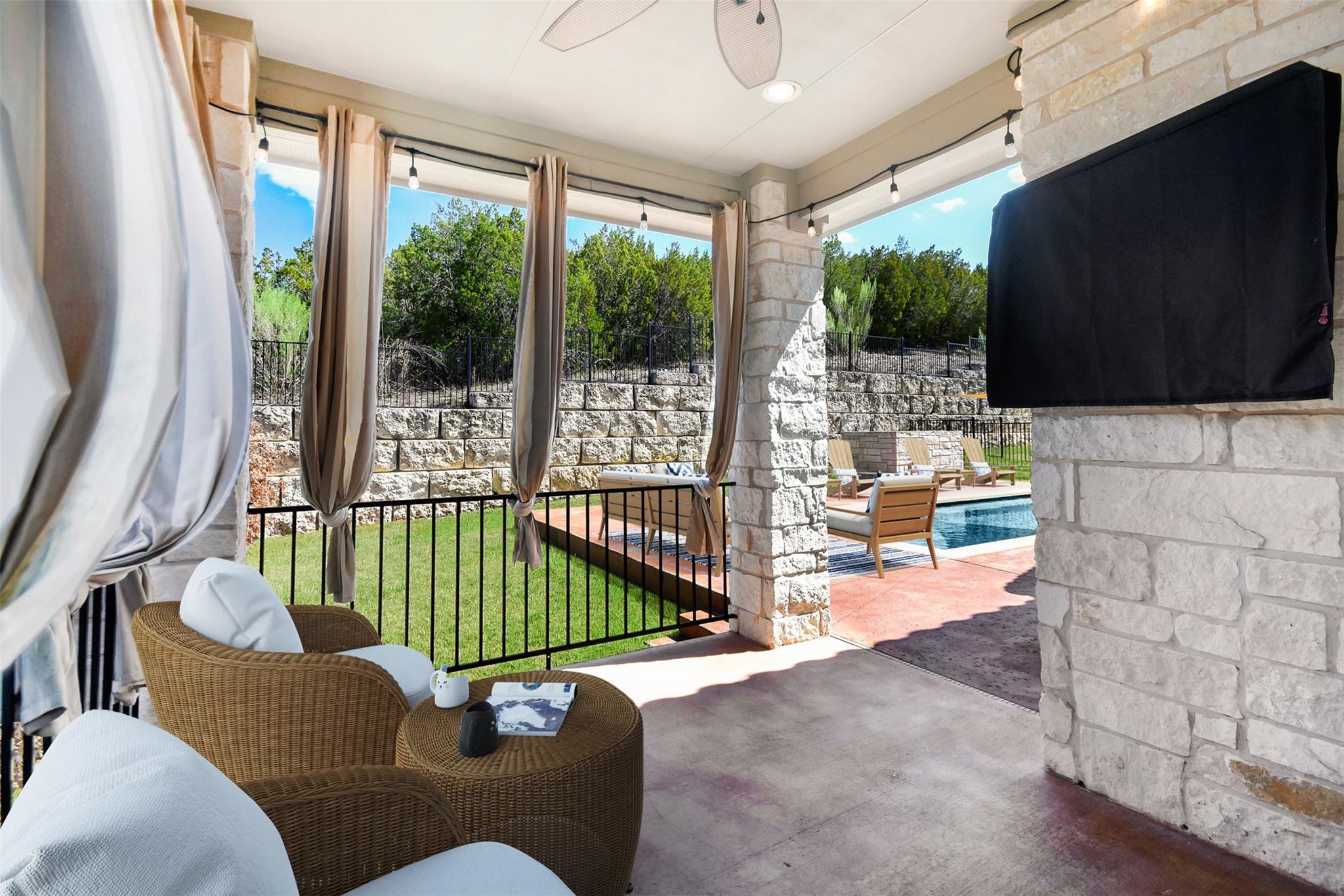 203 Antigua Way, Lakeway, TX 78738