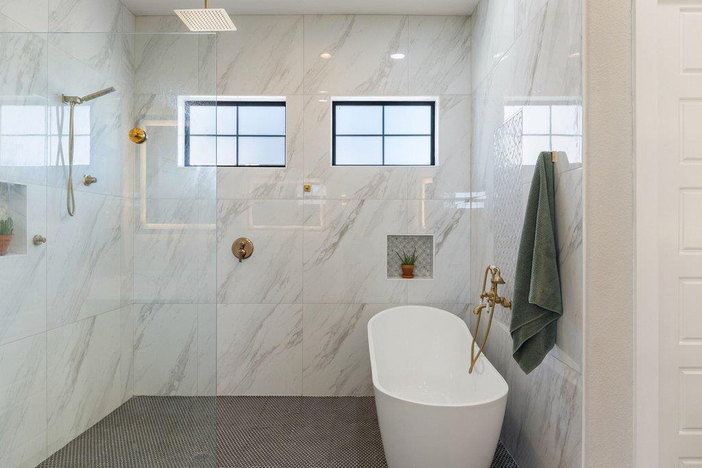 2415 Comal Springs, Canyon Lake, TX 78133