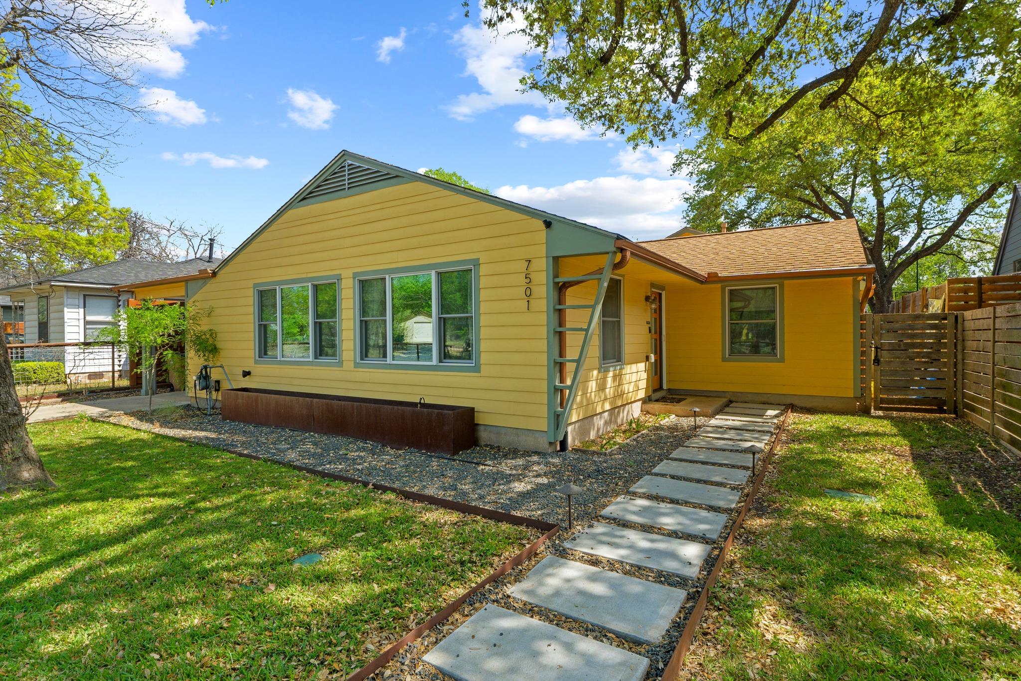 7501 Grover Ave, Austin, TX 78757
