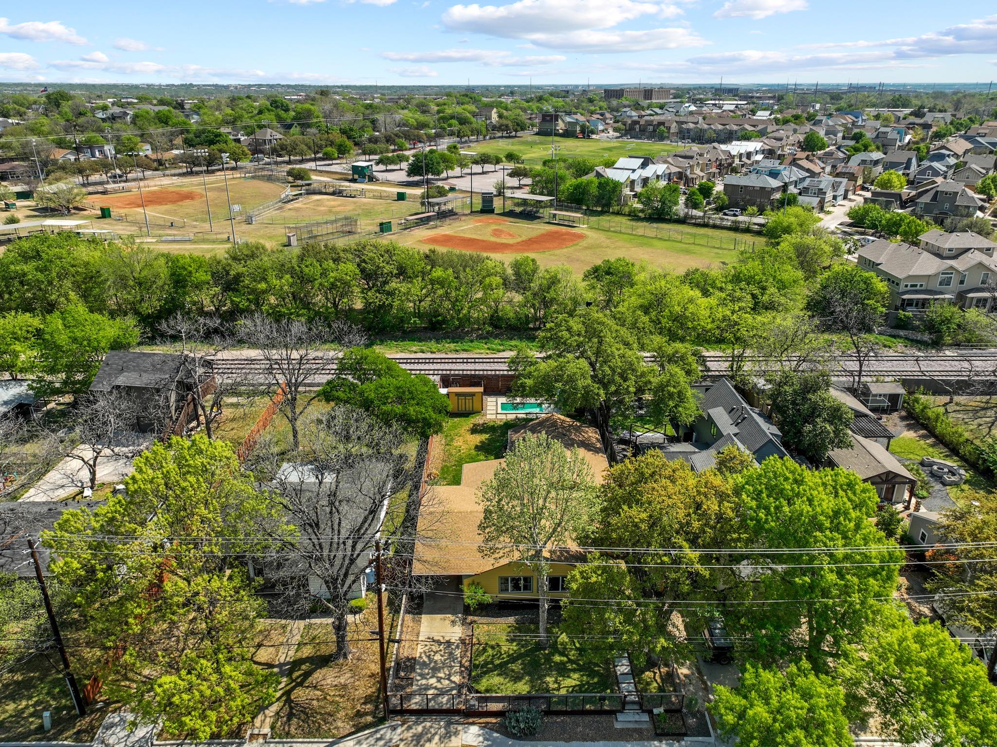 7501 Grover Ave, Austin, TX 78757