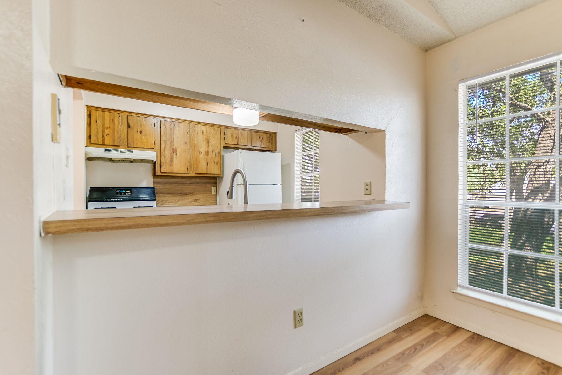 11948 Sunhillow Bnd # A & B, Austin, TX 78758