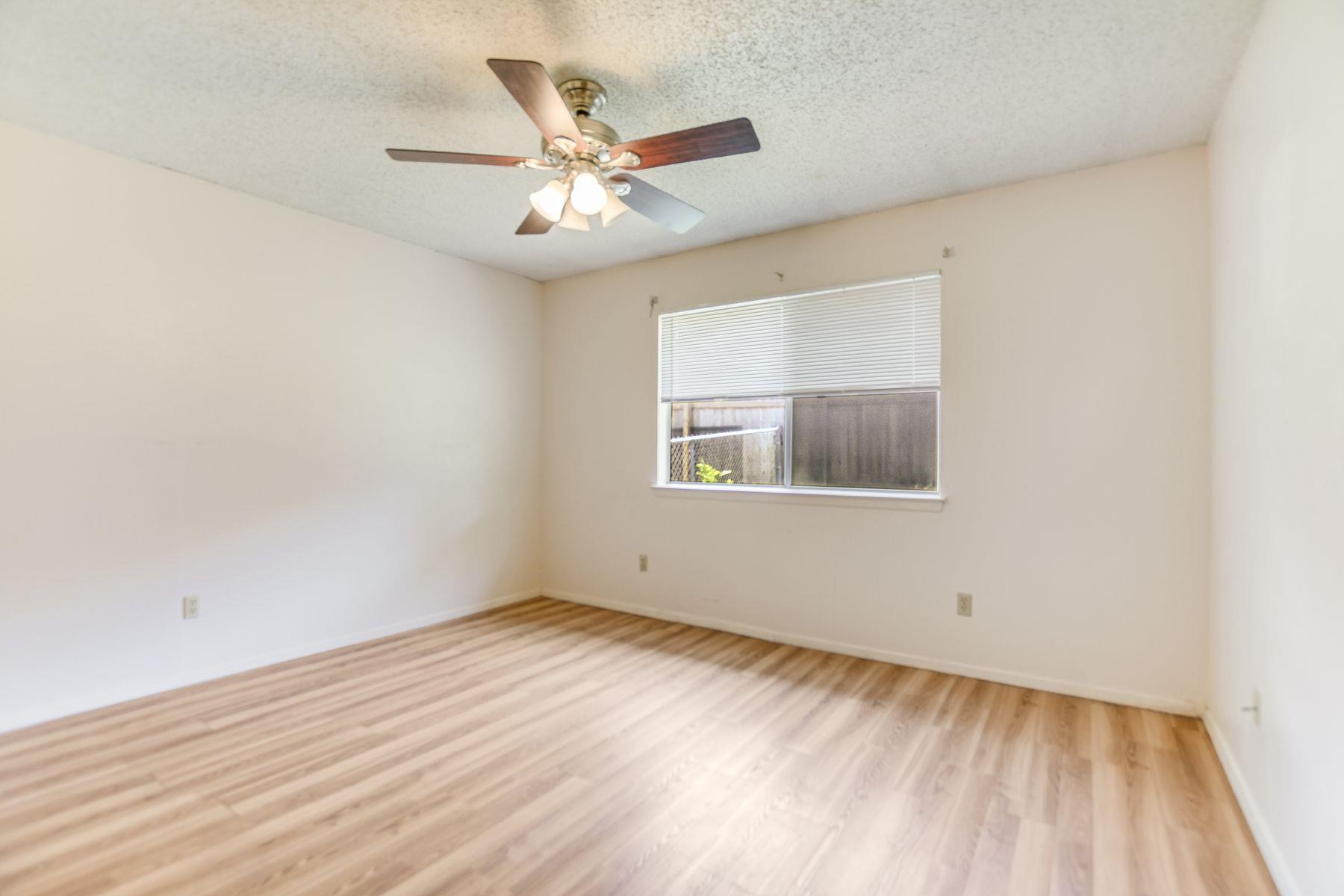 11948 Sunhillow Bnd # A & B, Austin, TX 78758