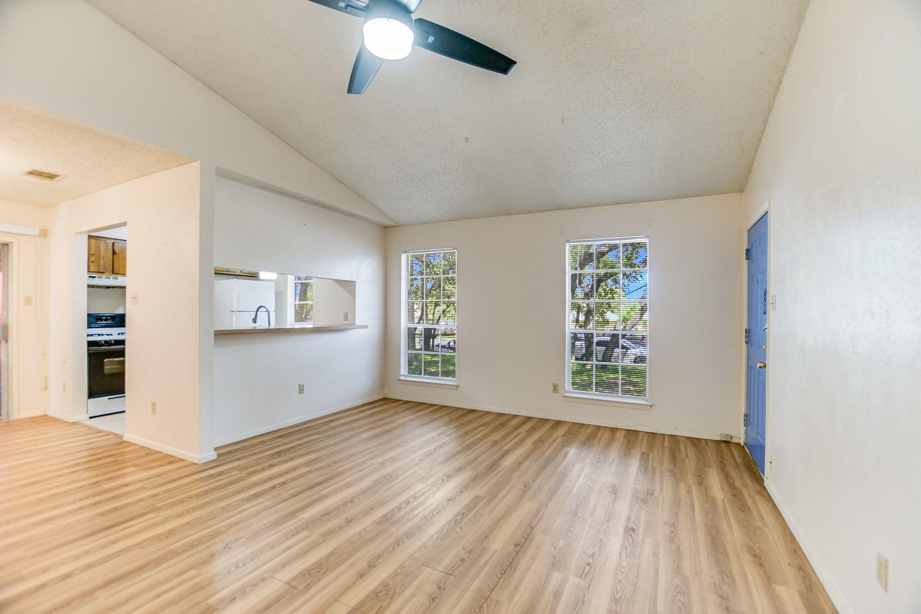 11948 Sunhillow Bnd # A & B, Austin, TX 78758