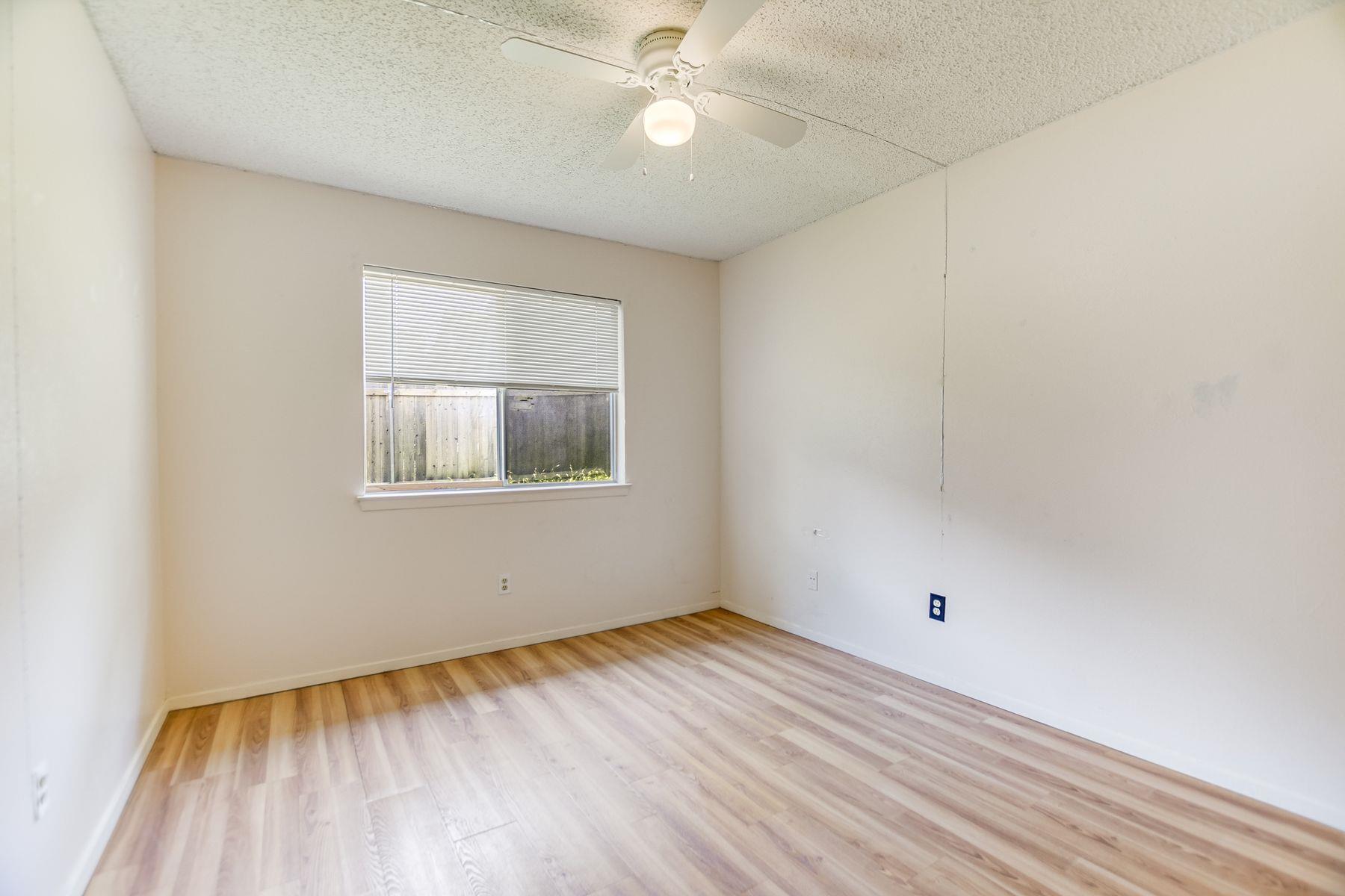 11948 Sunhillow Bnd # A & B, Austin, TX 78758