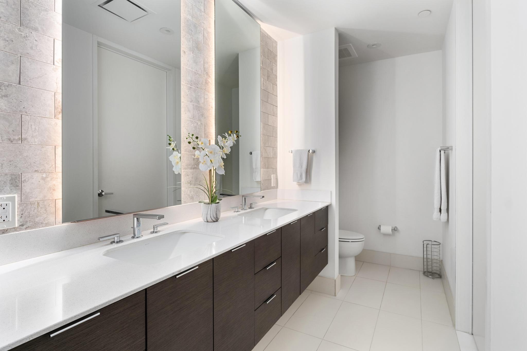 301 West Ave # 5302, Austin, TX 78701