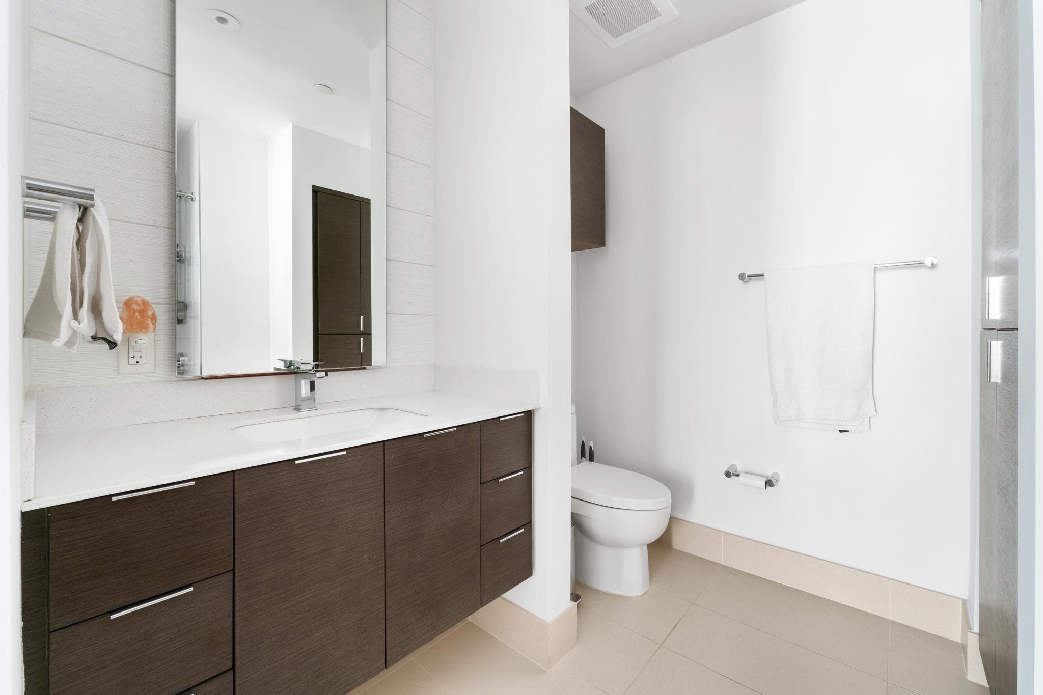 301 West Ave # 5302, Austin, TX 78701