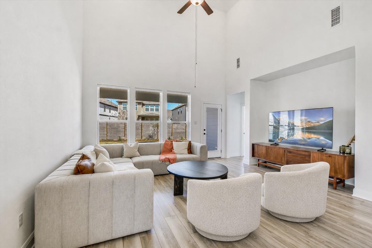 217 Turnbuckle Bnd, Leander, TX 78641