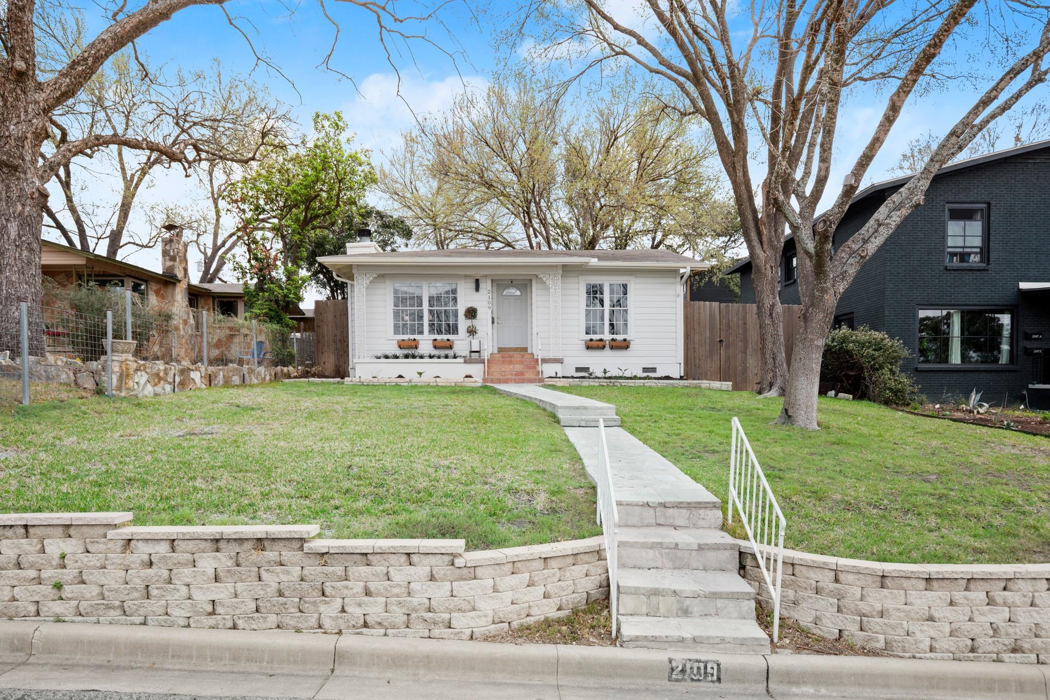 2109 Travis Heights Blvd, Austin, TX 78704
