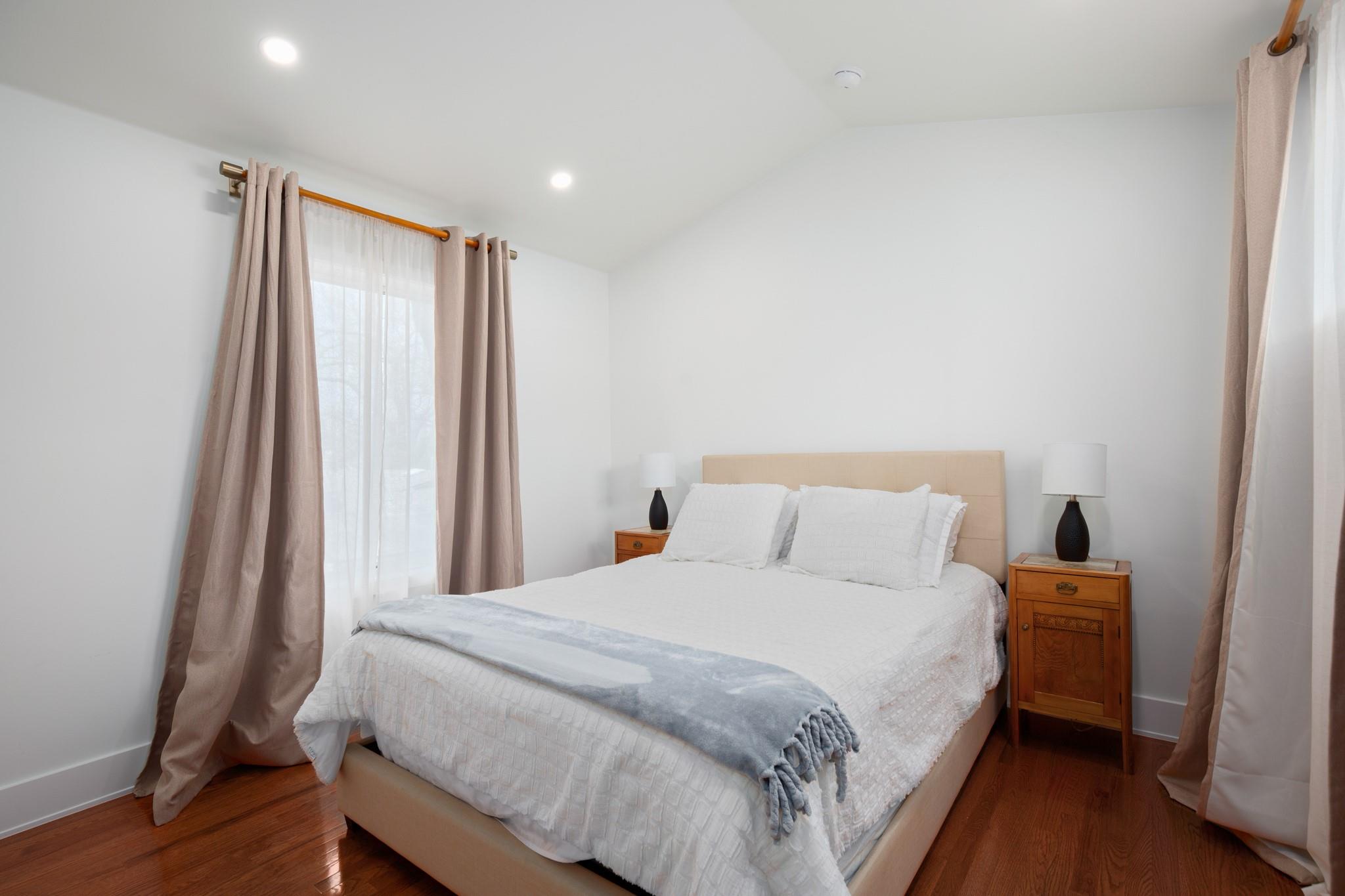 2109 Travis Heights Blvd, Austin, TX 78704