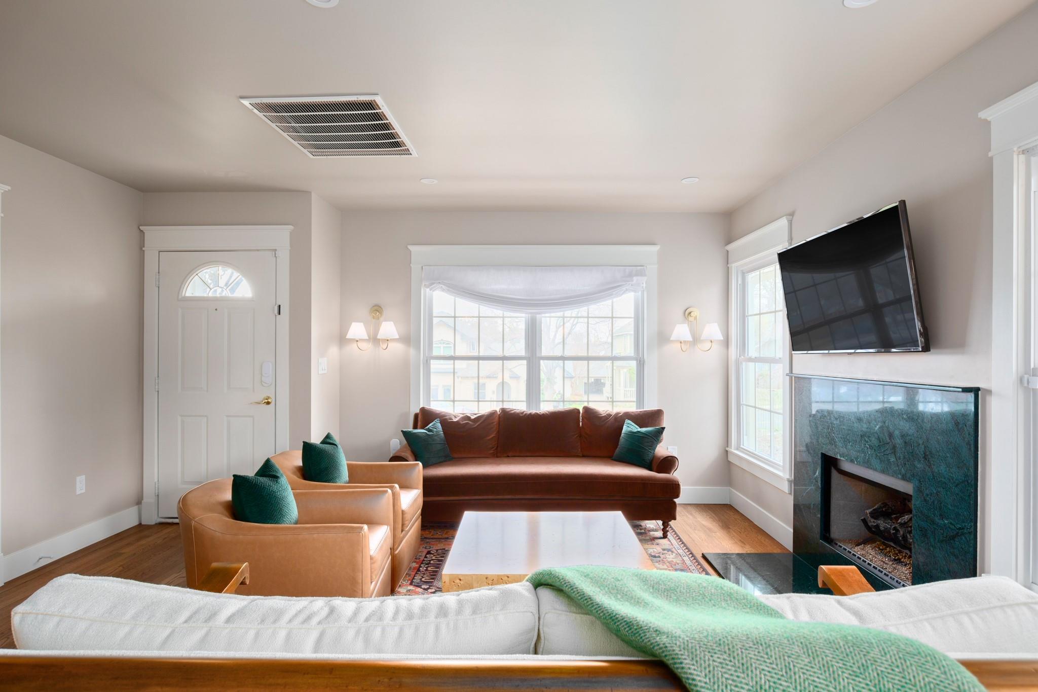 2109 Travis Heights Blvd, Austin, TX 78704