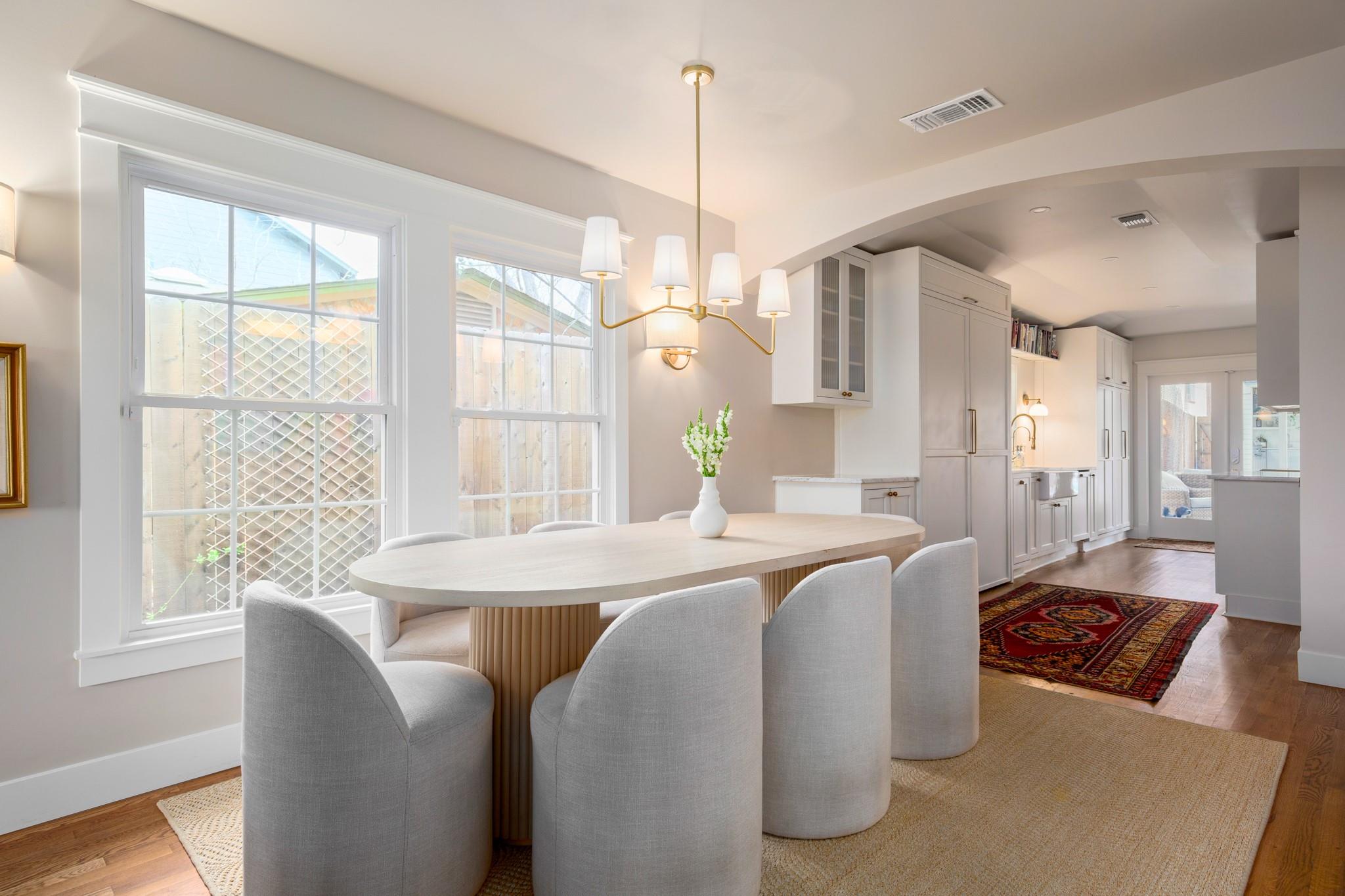 2109 Travis Heights Blvd, Austin, TX 78704