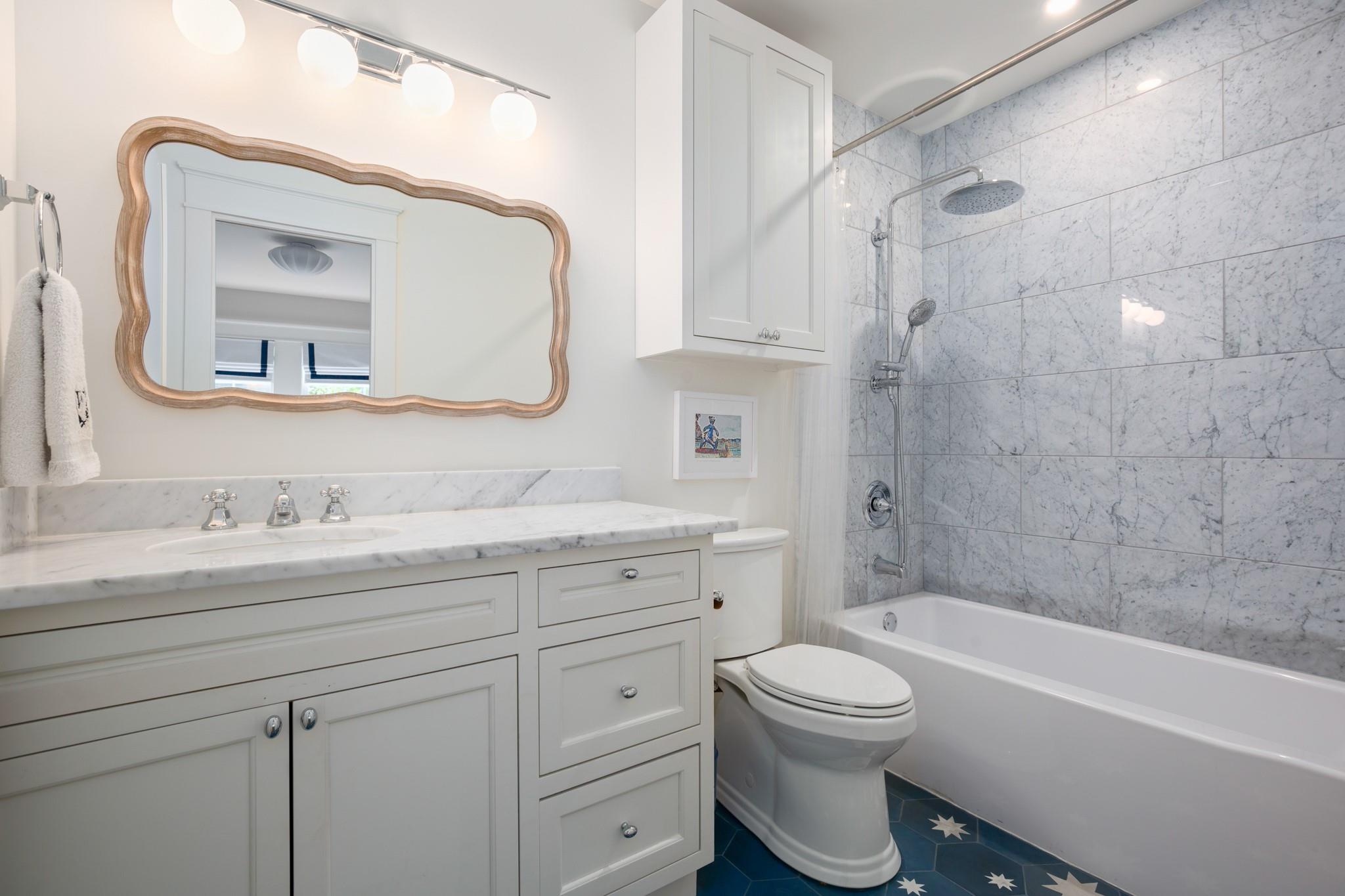 2109 Travis Heights Blvd, Austin, TX 78704