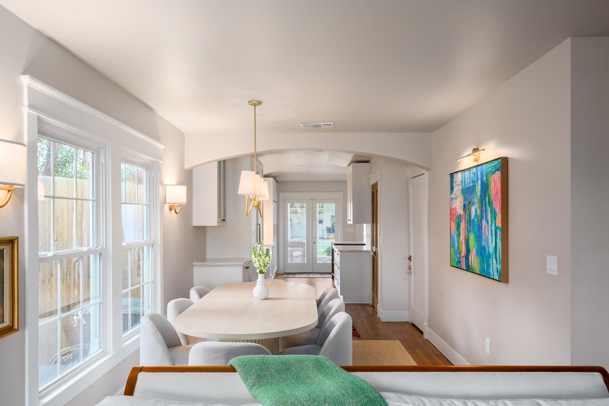 2109 Travis Heights Blvd, Austin, TX 78704