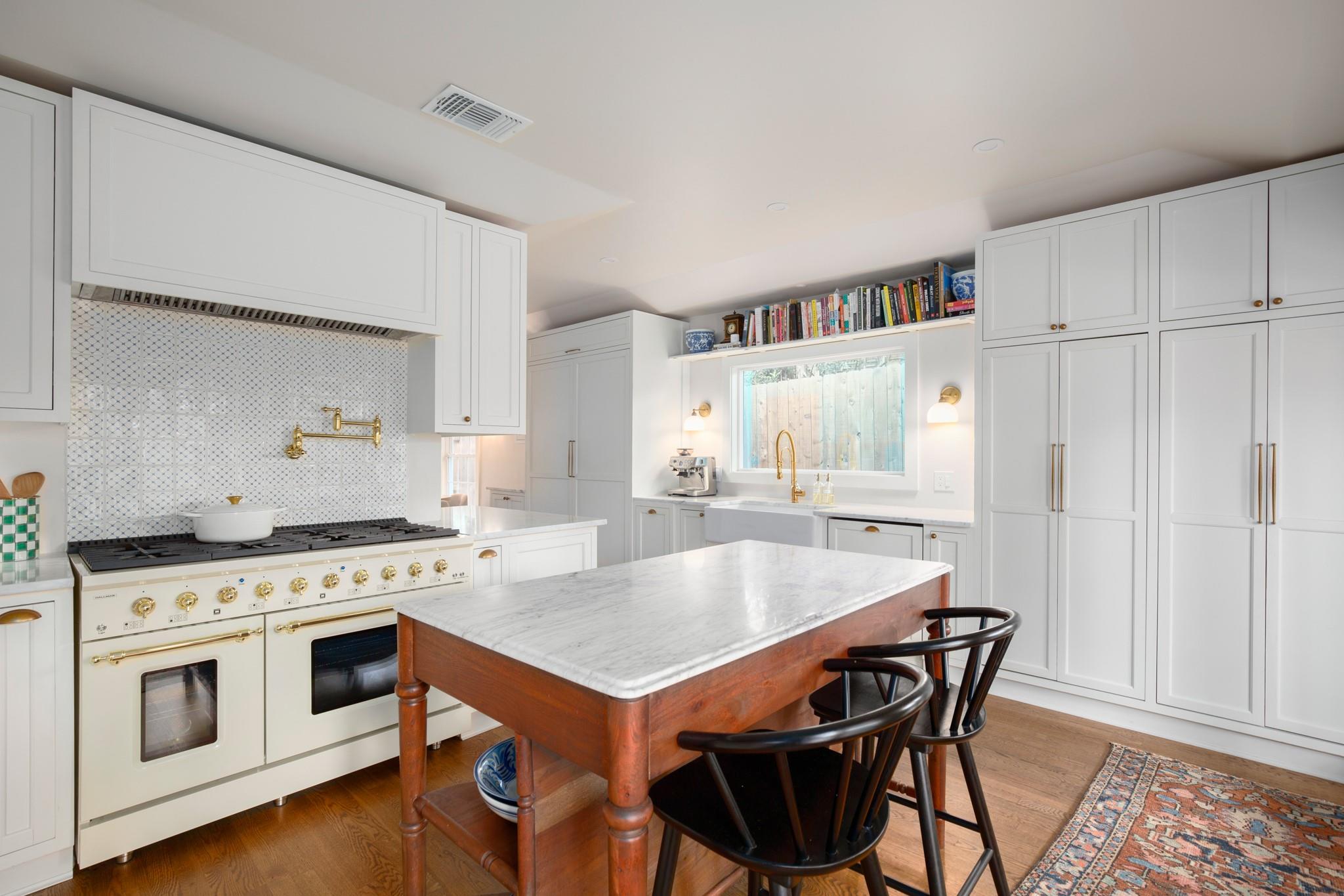 2109 Travis Heights Blvd, Austin, TX 78704