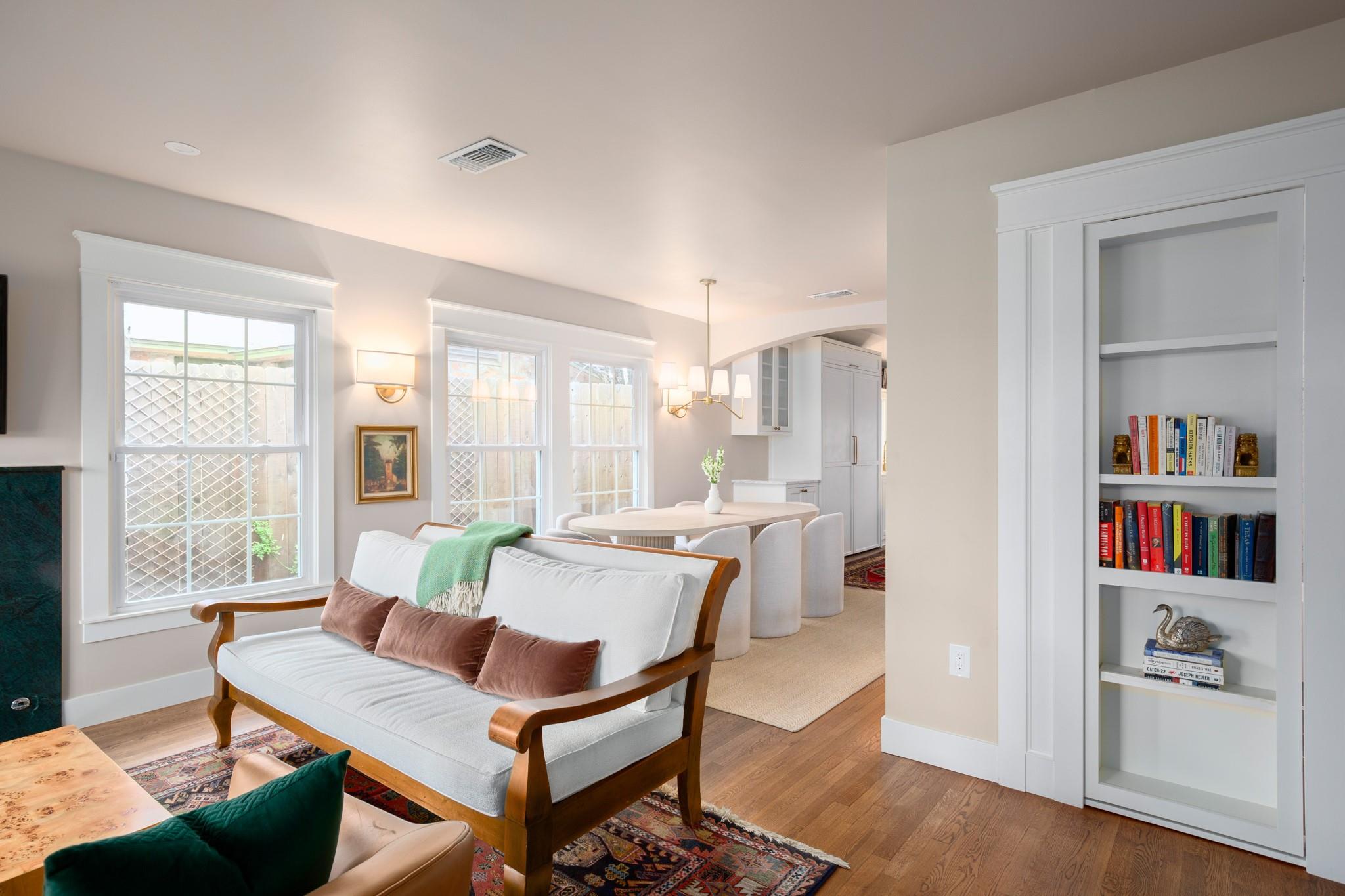 2109 Travis Heights Blvd, Austin, TX 78704