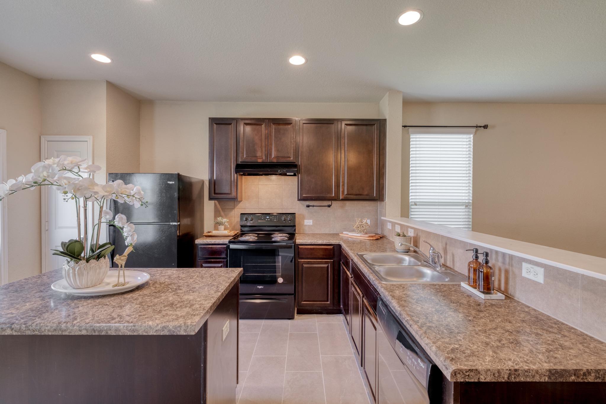 5704 Levenwood Ln, Austin, TX 78724