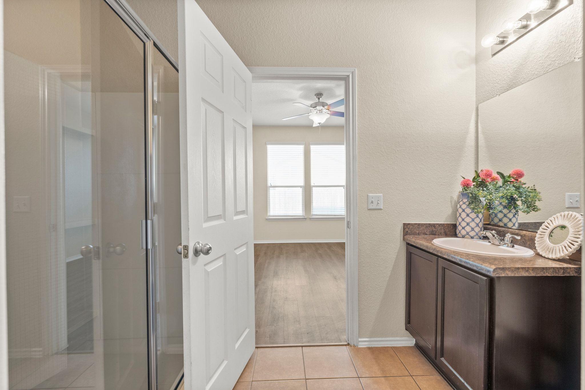 5704 Levenwood Ln, Austin, TX 78724