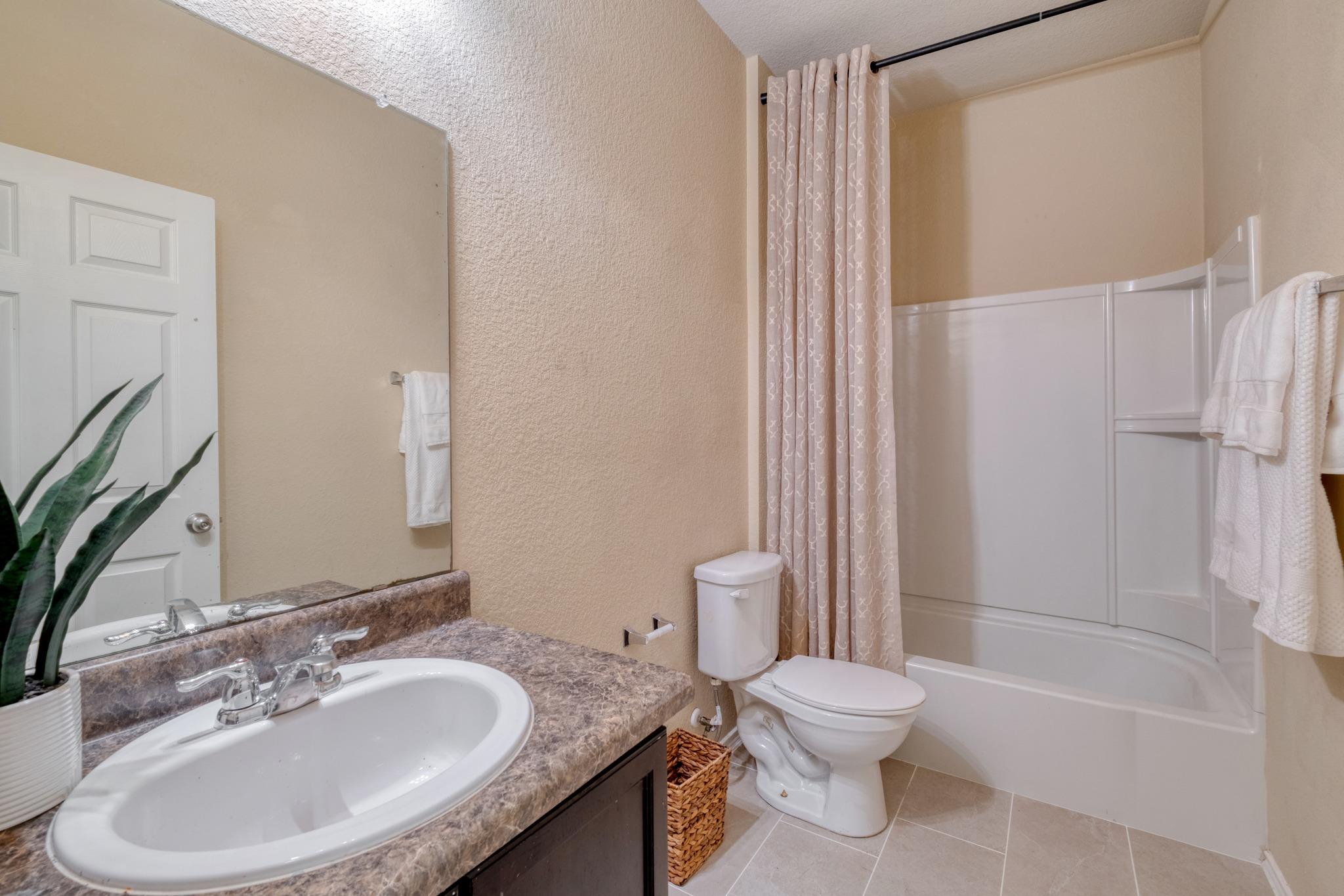 5704 Levenwood Ln, Austin, TX 78724