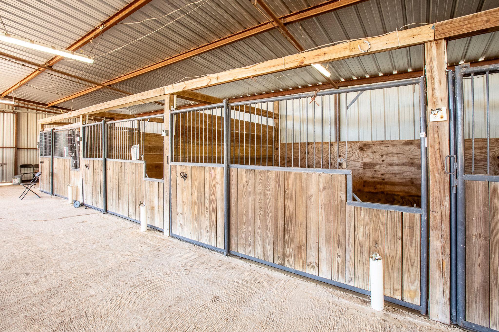 168 Potato Smith Rd, Elgin, TX 78621