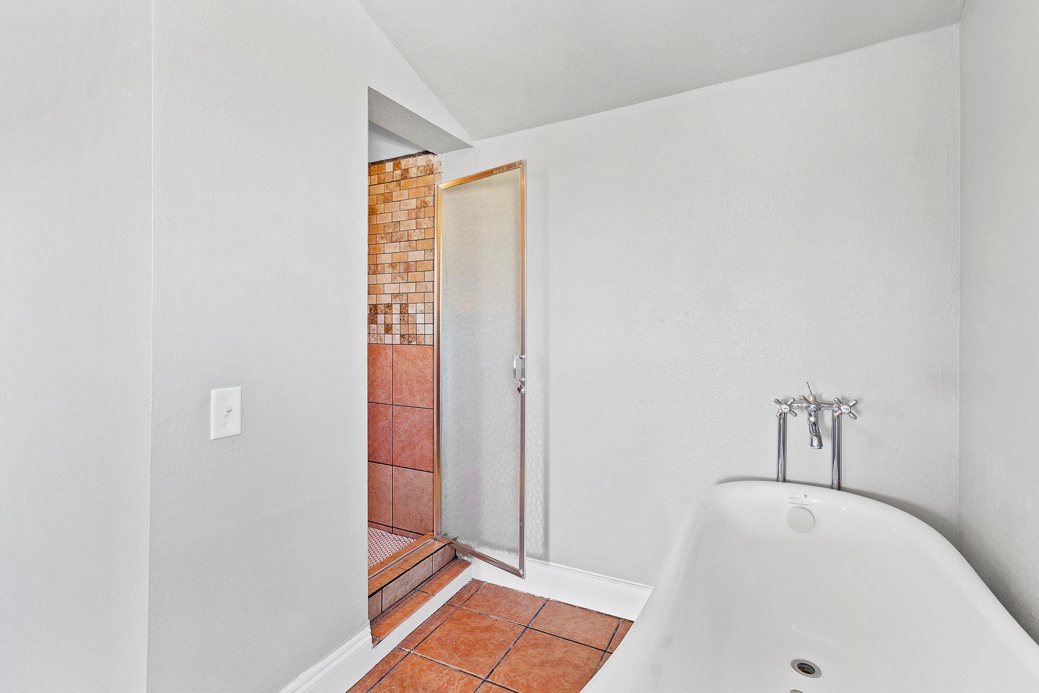 168 Potato Smith Rd, Elgin, TX 78621