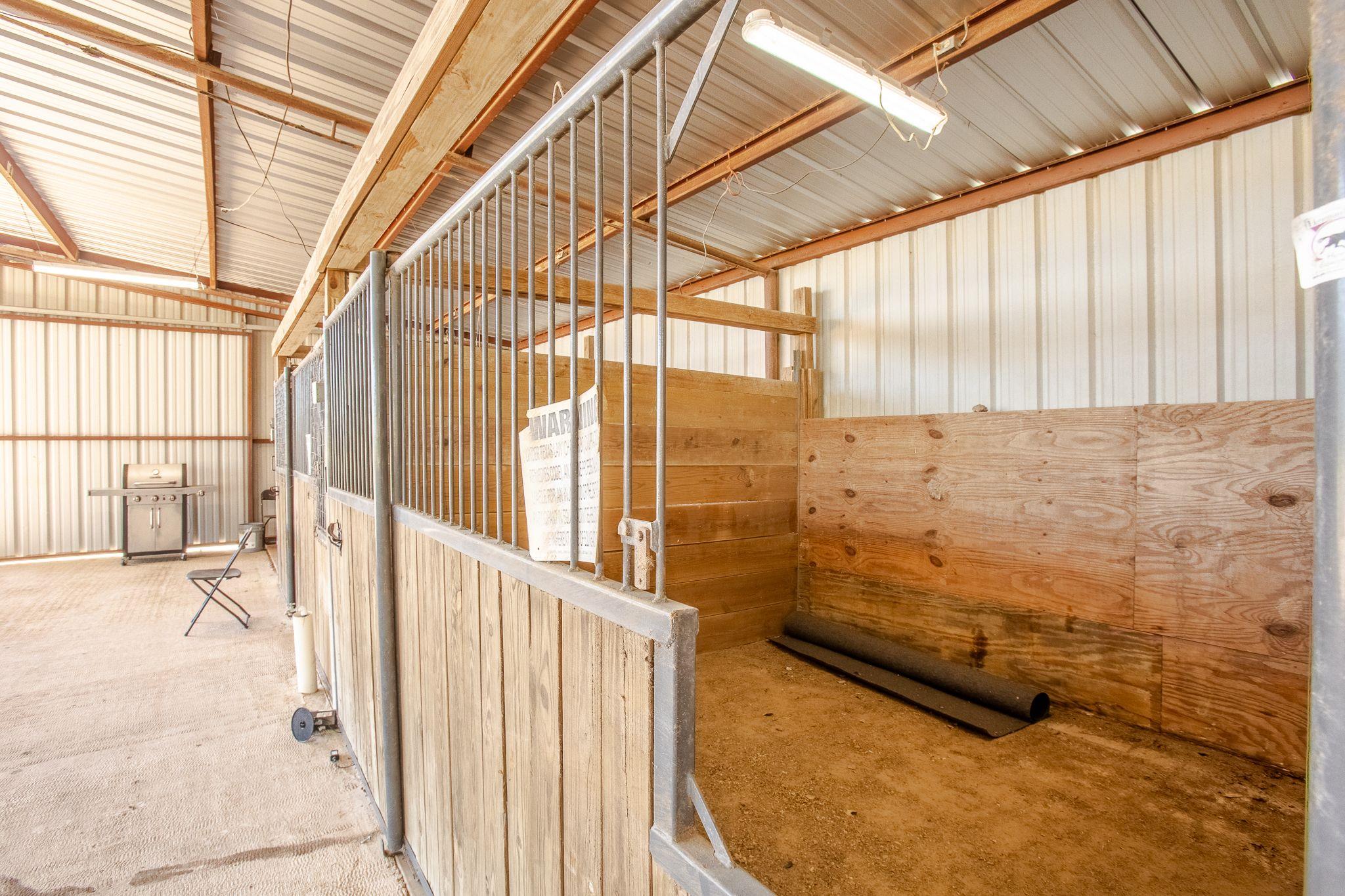 168 Potato Smith Rd, Elgin, TX 78621