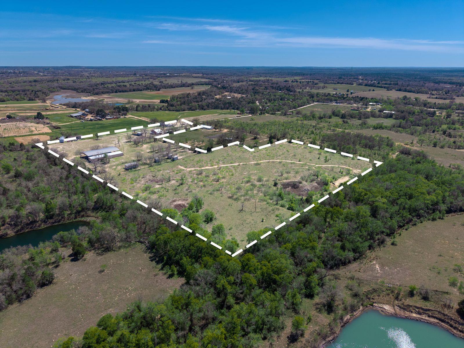 168 Potato Smith Rd, Elgin, TX 78621