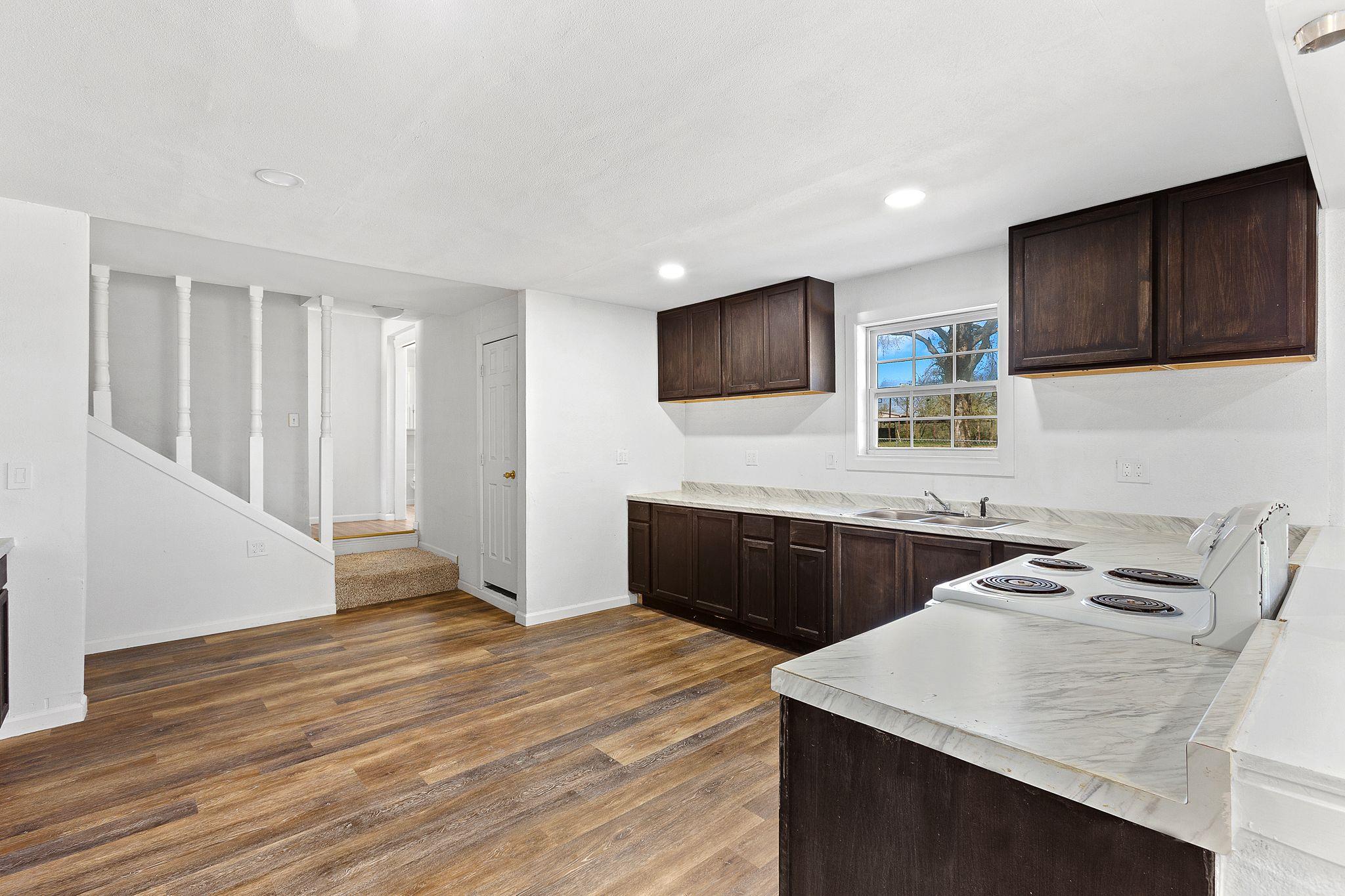 168 Potato Smith Rd, Elgin, TX 78621