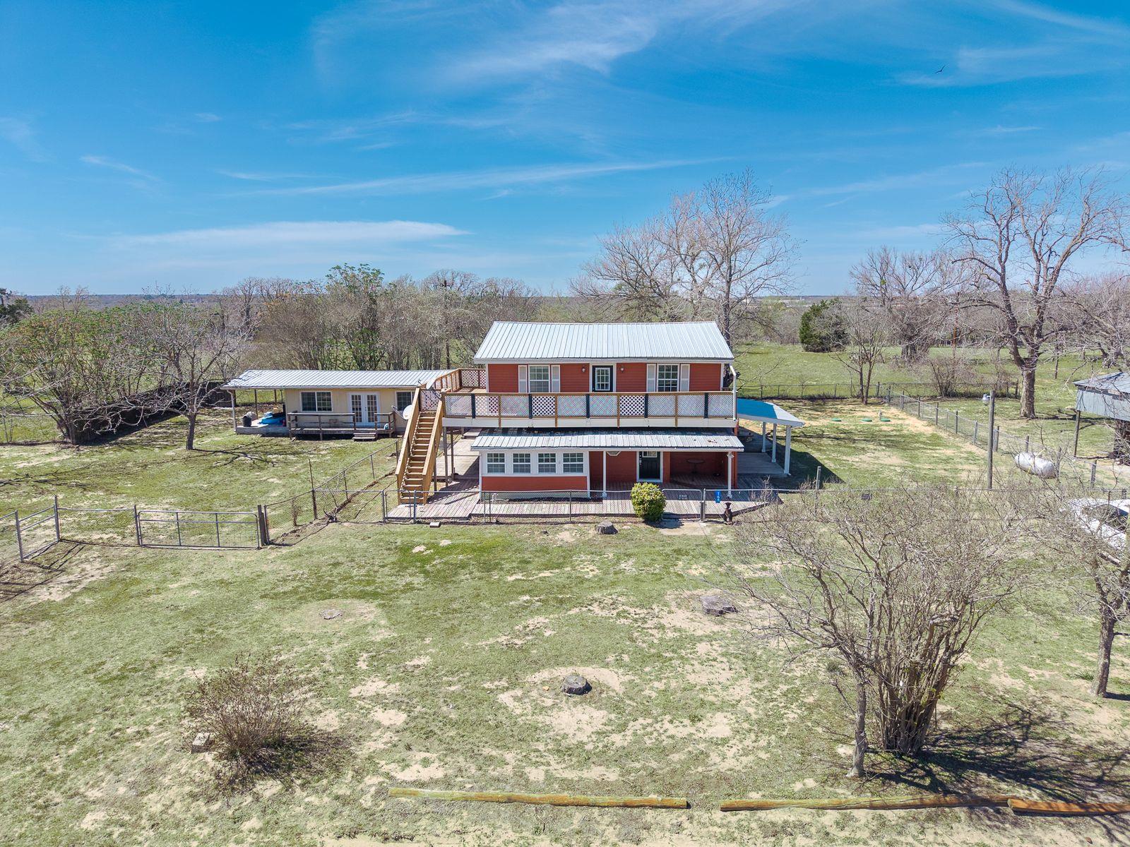 168 Potato Smith Rd, Elgin, TX 78621