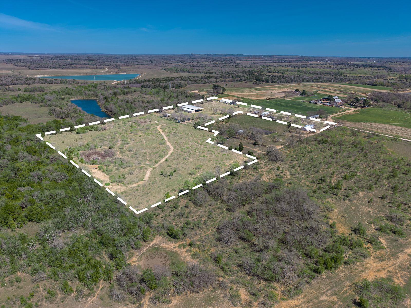 168 Potato Smith Rd, Elgin, TX 78621