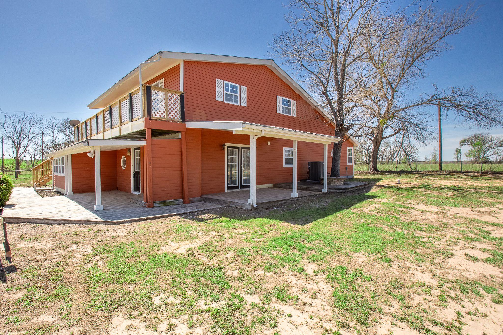 168 Potato Smith Rd, Elgin, TX 78621