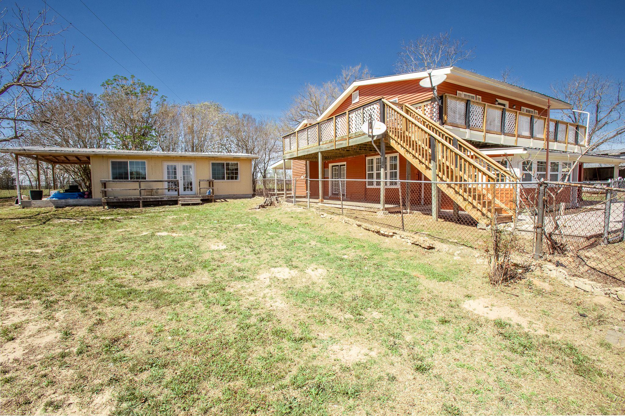 168 Potato Smith Rd, Elgin, TX 78621