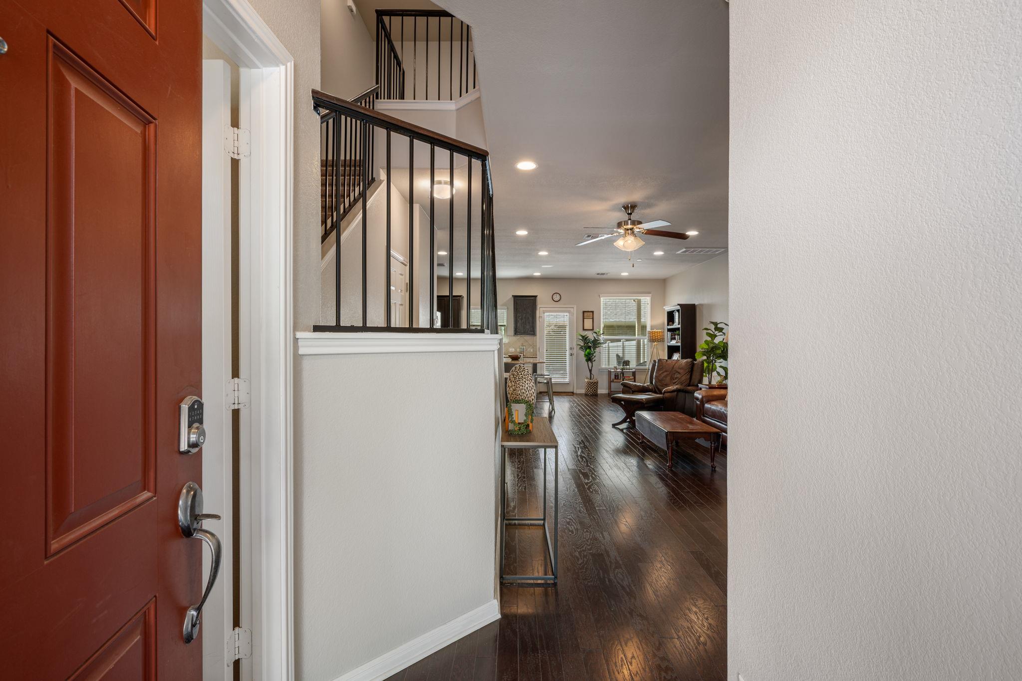 1044 Lost Pines Ln, Cedar Park, TX 78613