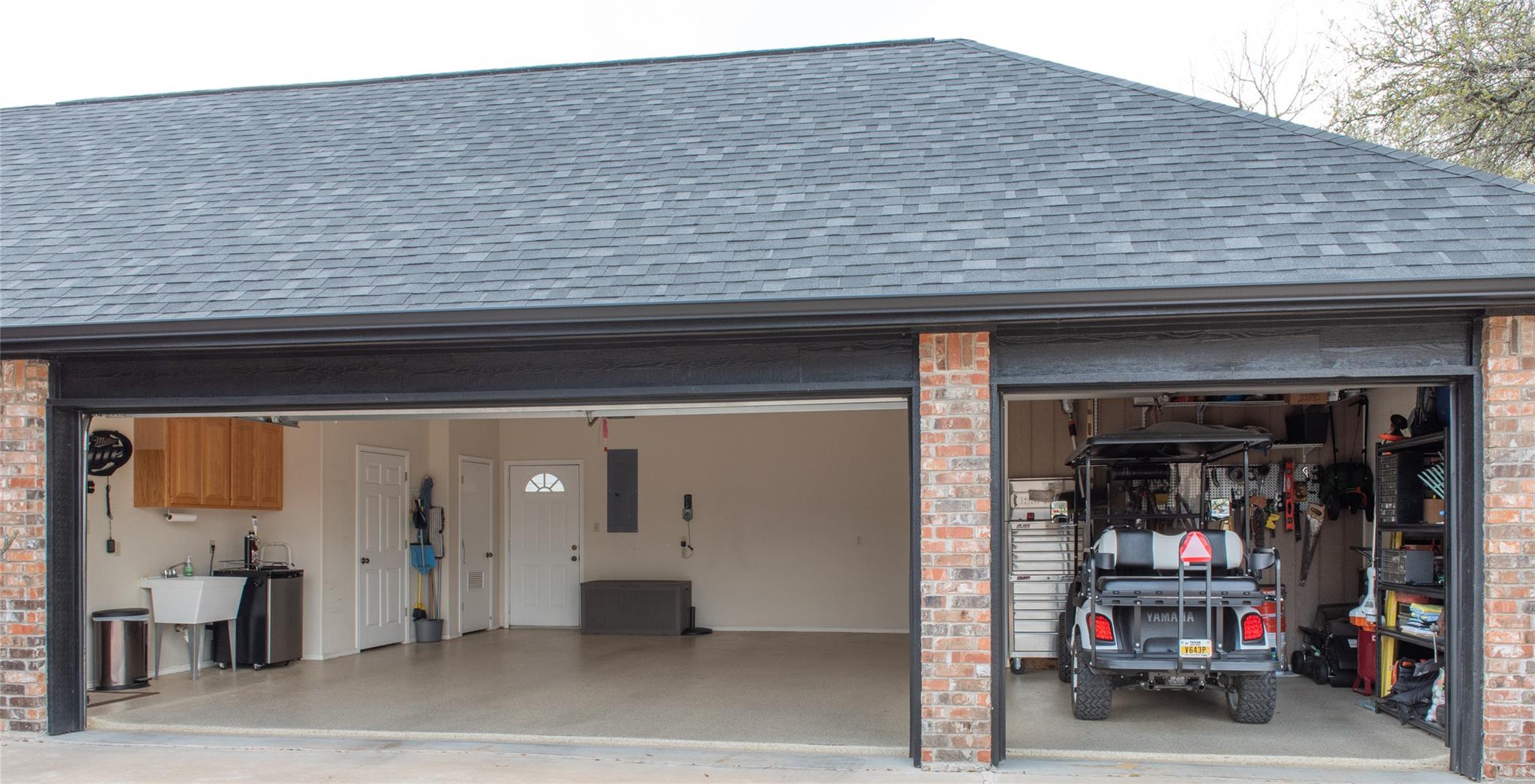 105 Wallace Riddell Dr, Burnet, TX 78611