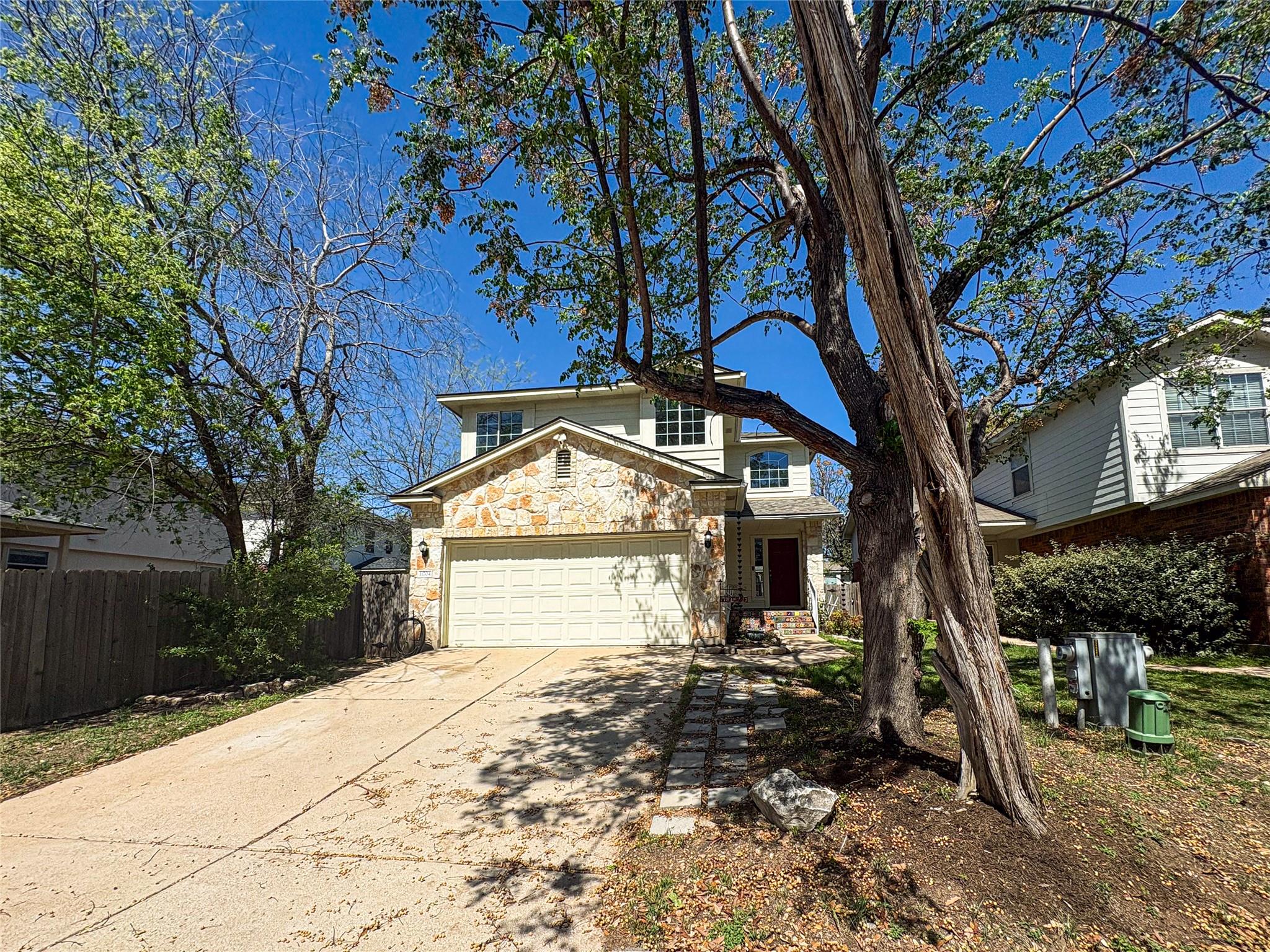 11704 Paul E Anderson Dr, Austin, TX 78748