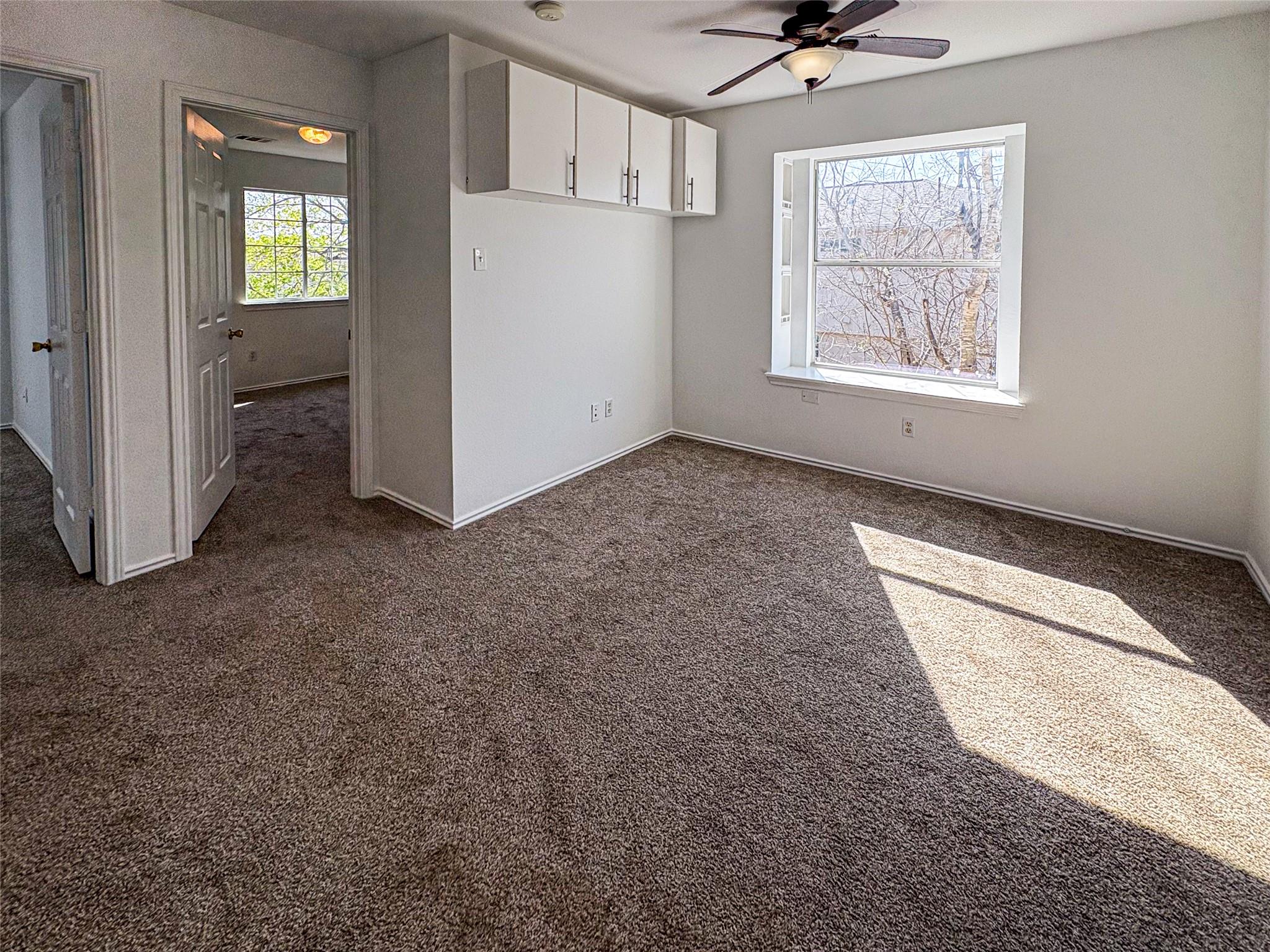 11704 Paul E Anderson Dr, Austin, TX 78748