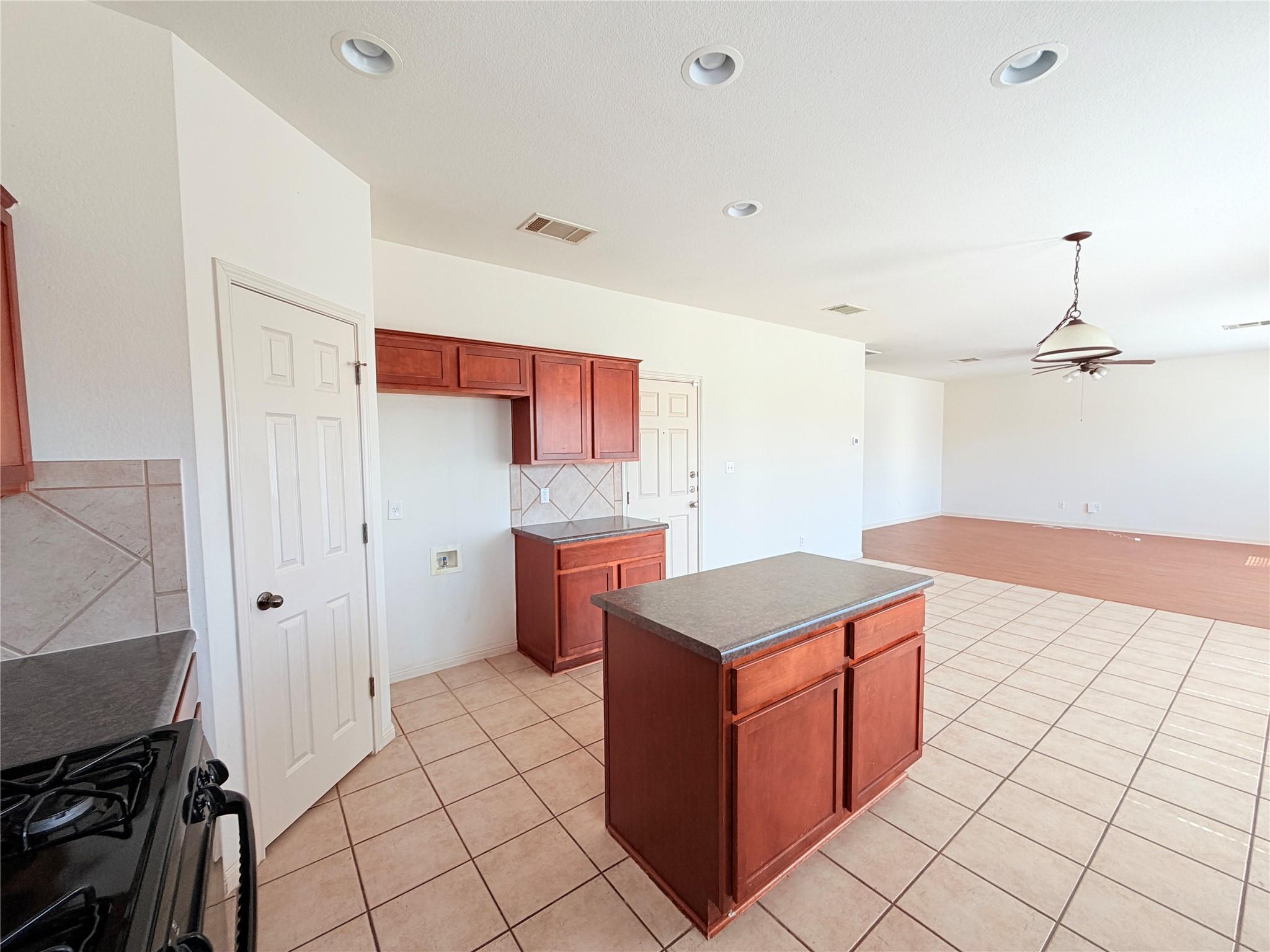 1913 Short Summer Dr, Austin, TX 78754